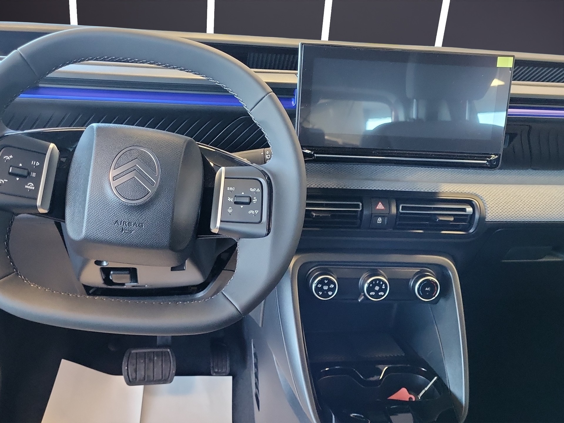 CITROEN C3 1.2 MHEV Plus DCS6-image-6