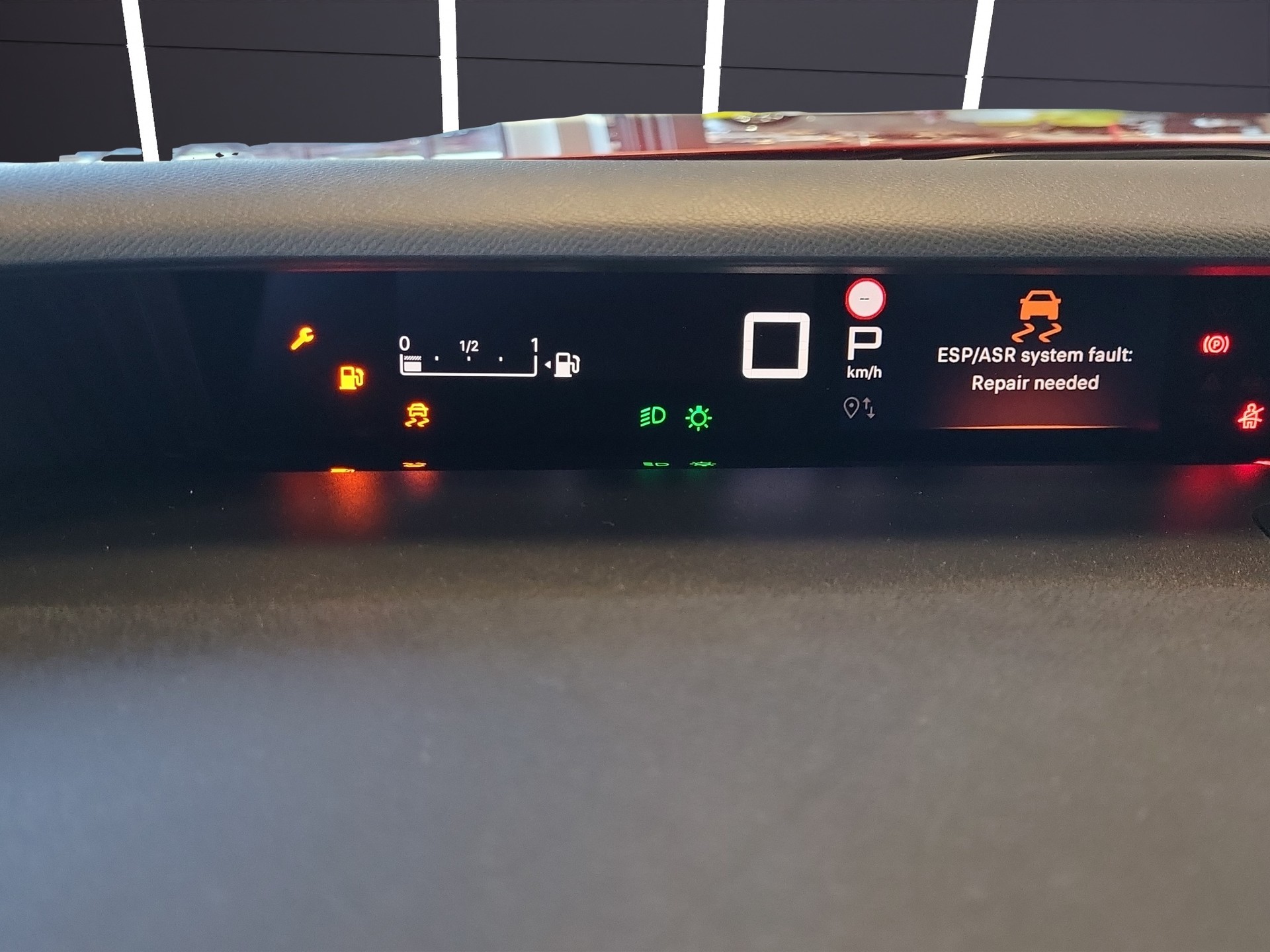 CITROEN C3 1.2 MHEV Plus DCS6-image-7