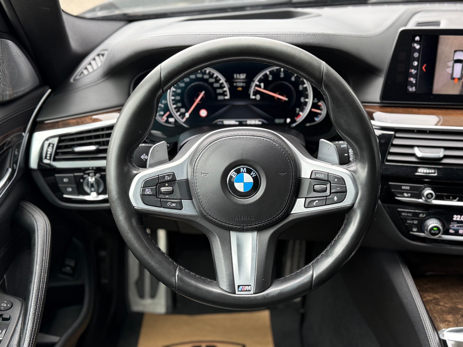 BMW 540i xDrive Touring Sport Line Steptronic-image-15