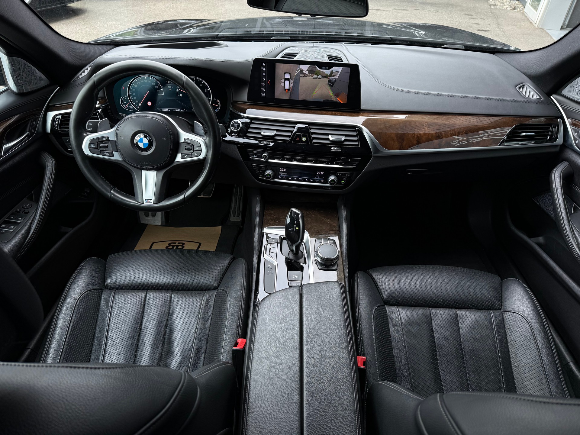 BMW 540i xDrive Touring Sport Line Steptronic-image-14