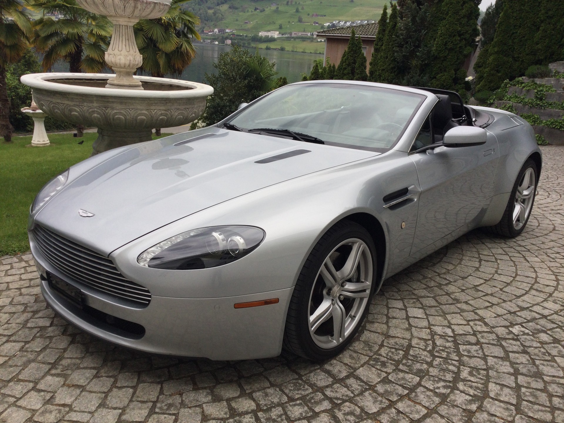ASTON MARTIN V8 Vantage 4.7 Sportshift-image-5