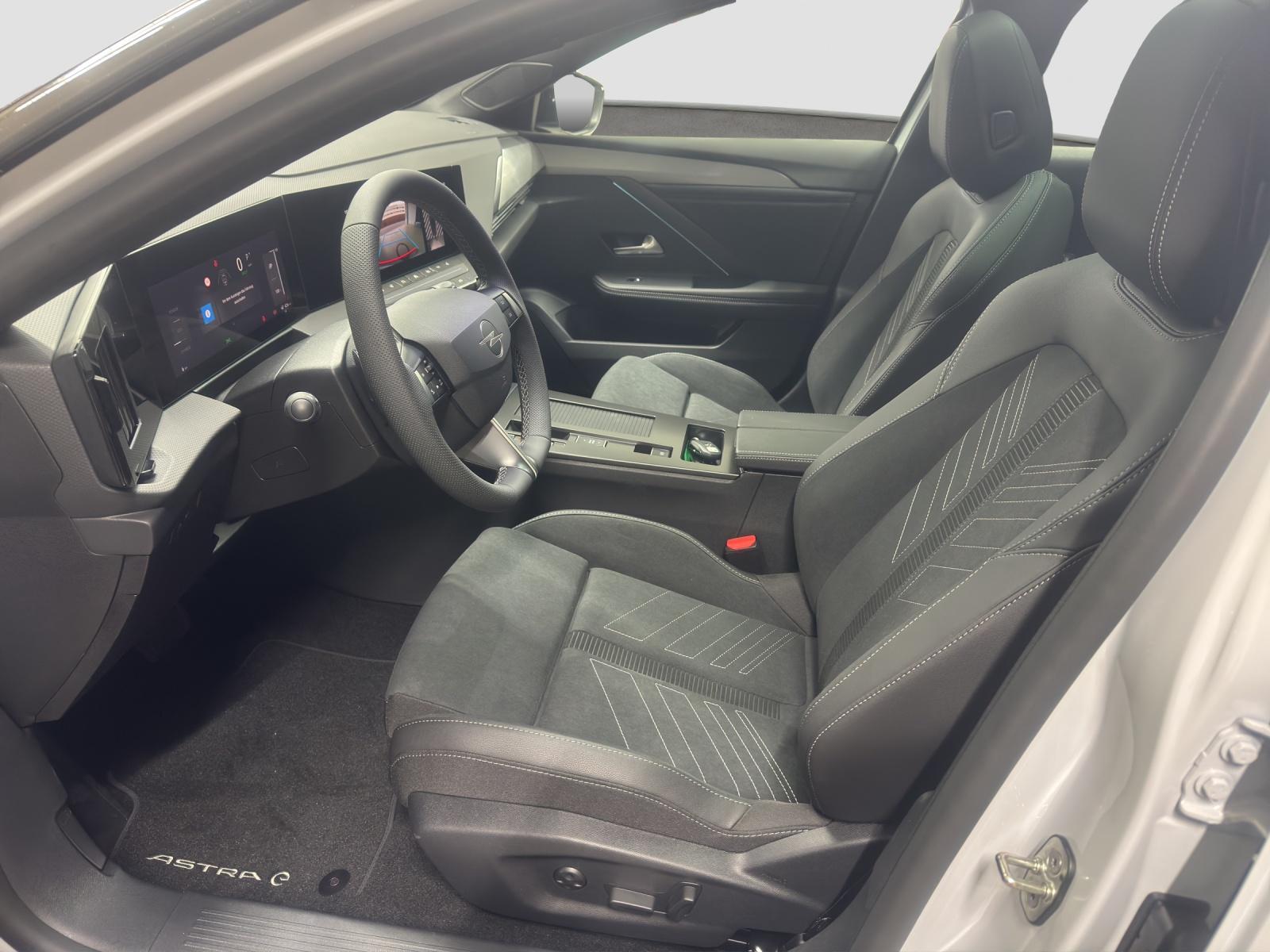 OPEL Astra-e Sports Tourer Ultimate-image-10