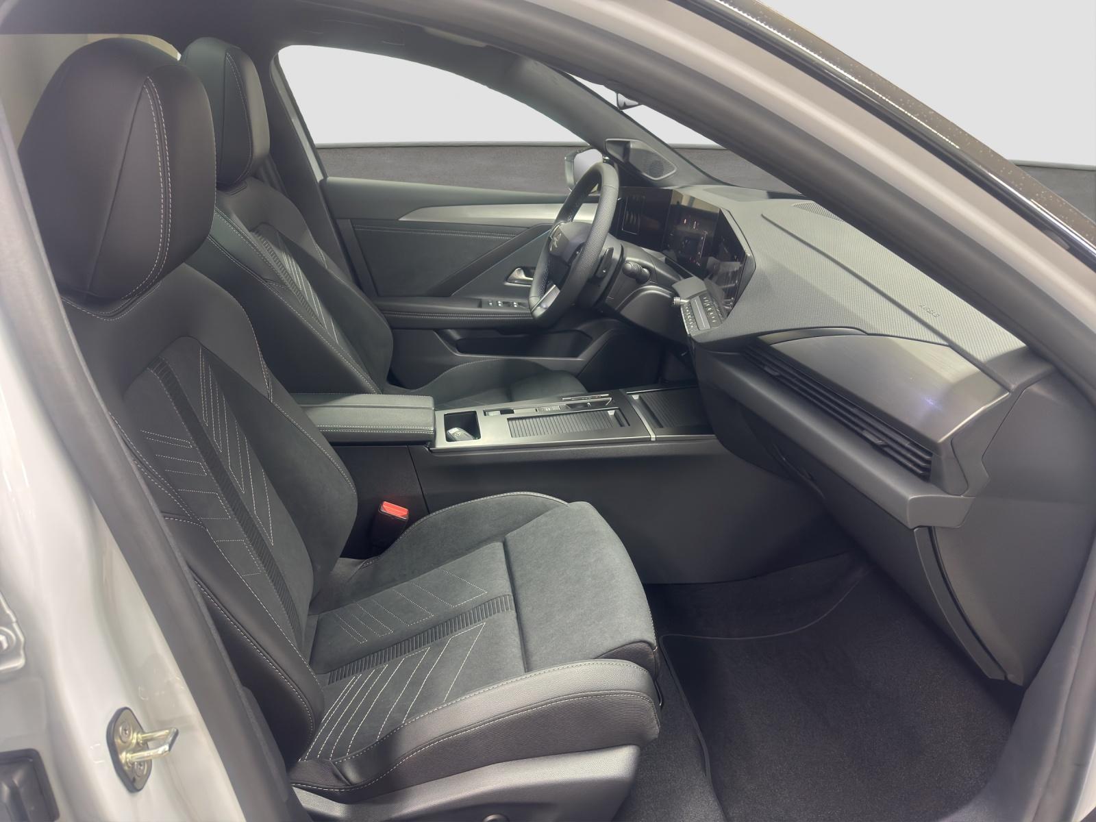 OPEL Astra-e Sports Tourer Ultimate-image-15