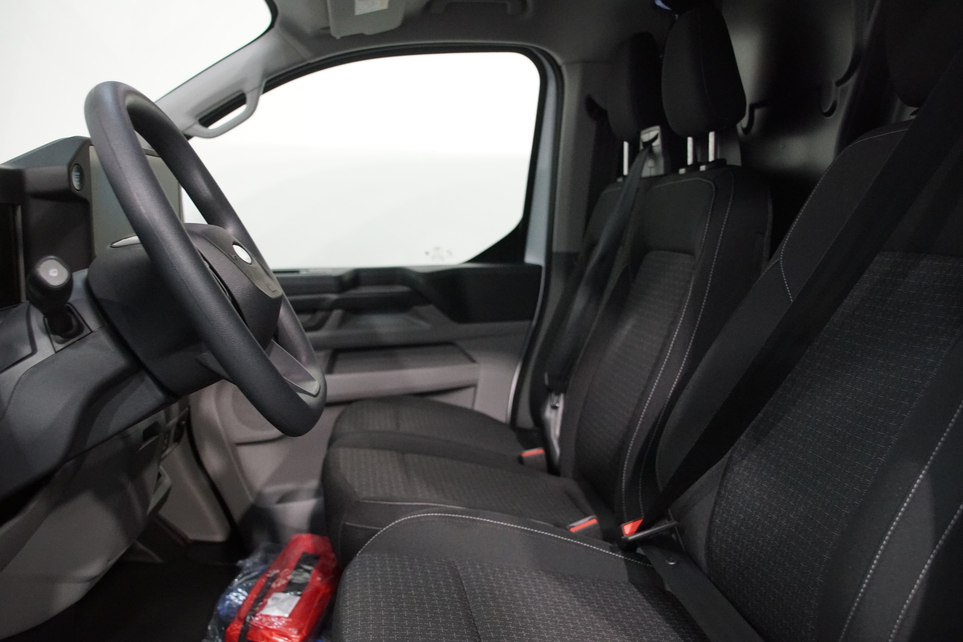 FORD Transit Custom Van PHEV 320 L1H1 Trend Automat-image-15