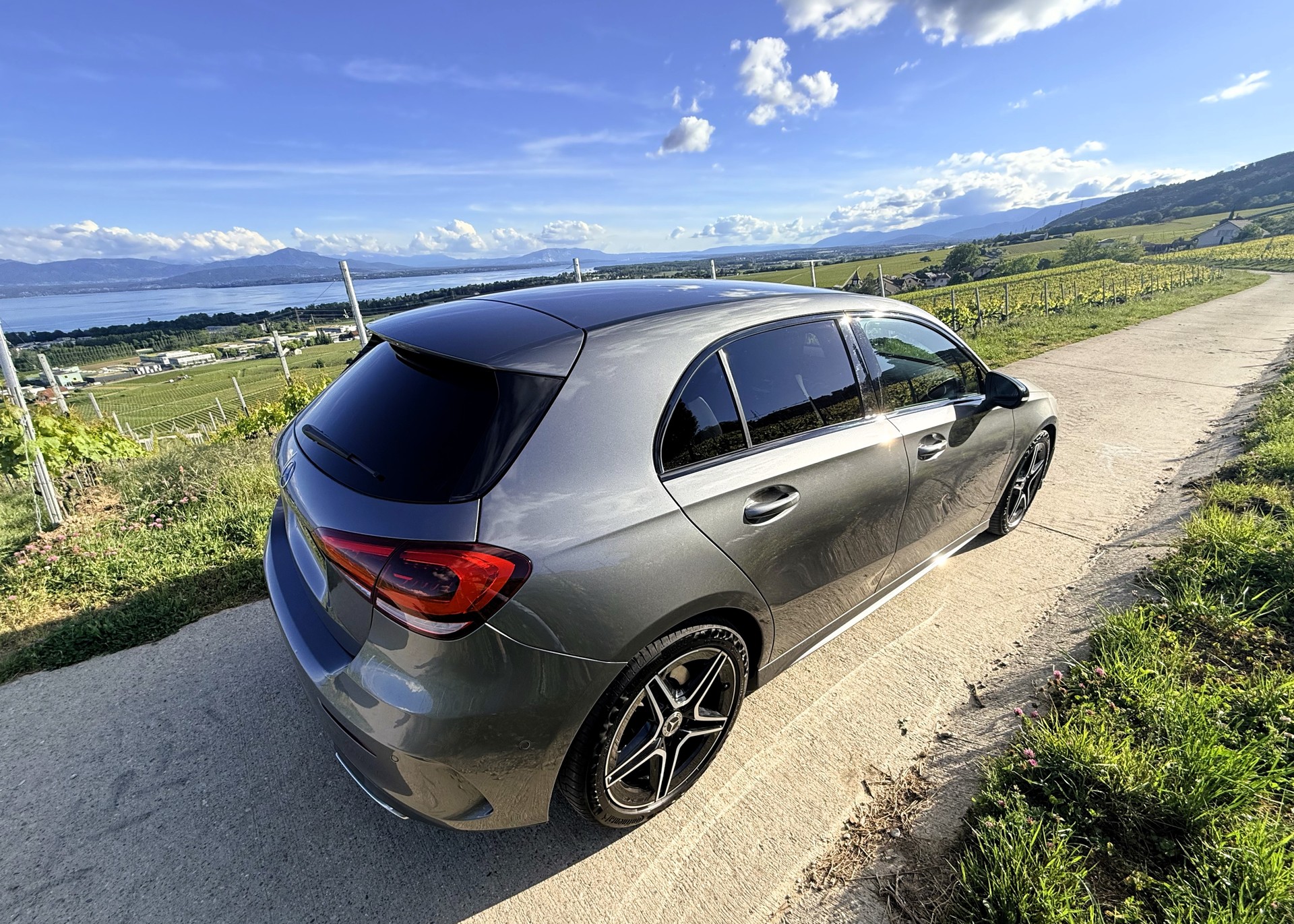 MERCEDES-BENZ A 250 AMG Line 7G-DCT-image-7
