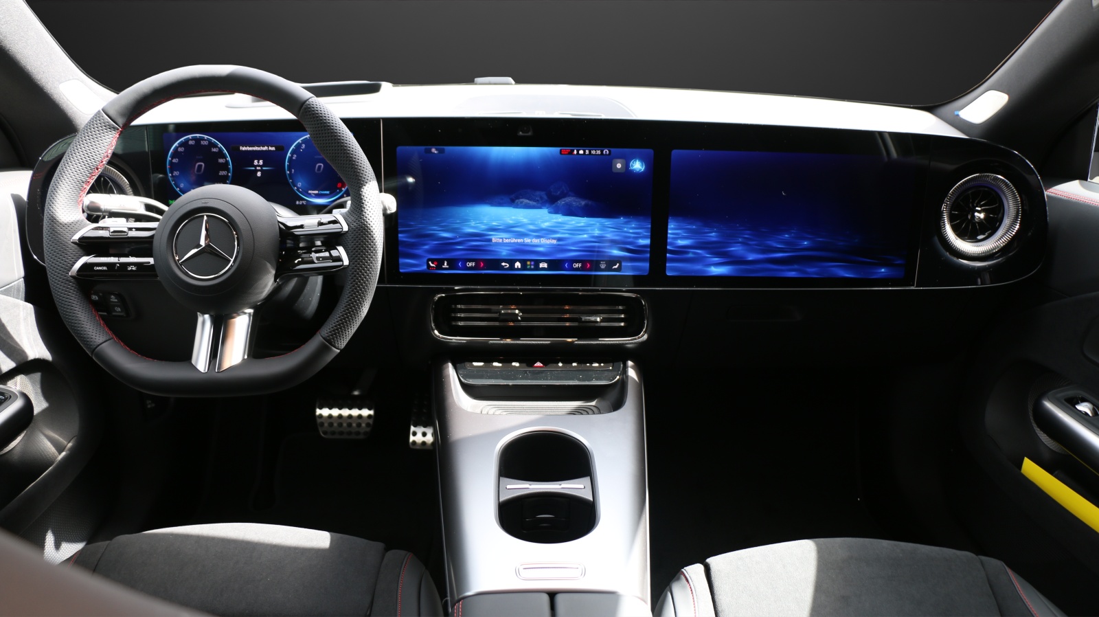 MERCEDES-BENZ CLA 220 4MATIC (NEW)-image-5