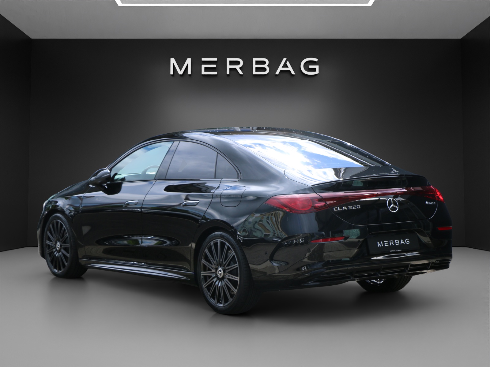 MERCEDES-BENZ CLA 220 4MATIC (NEW)-image-2