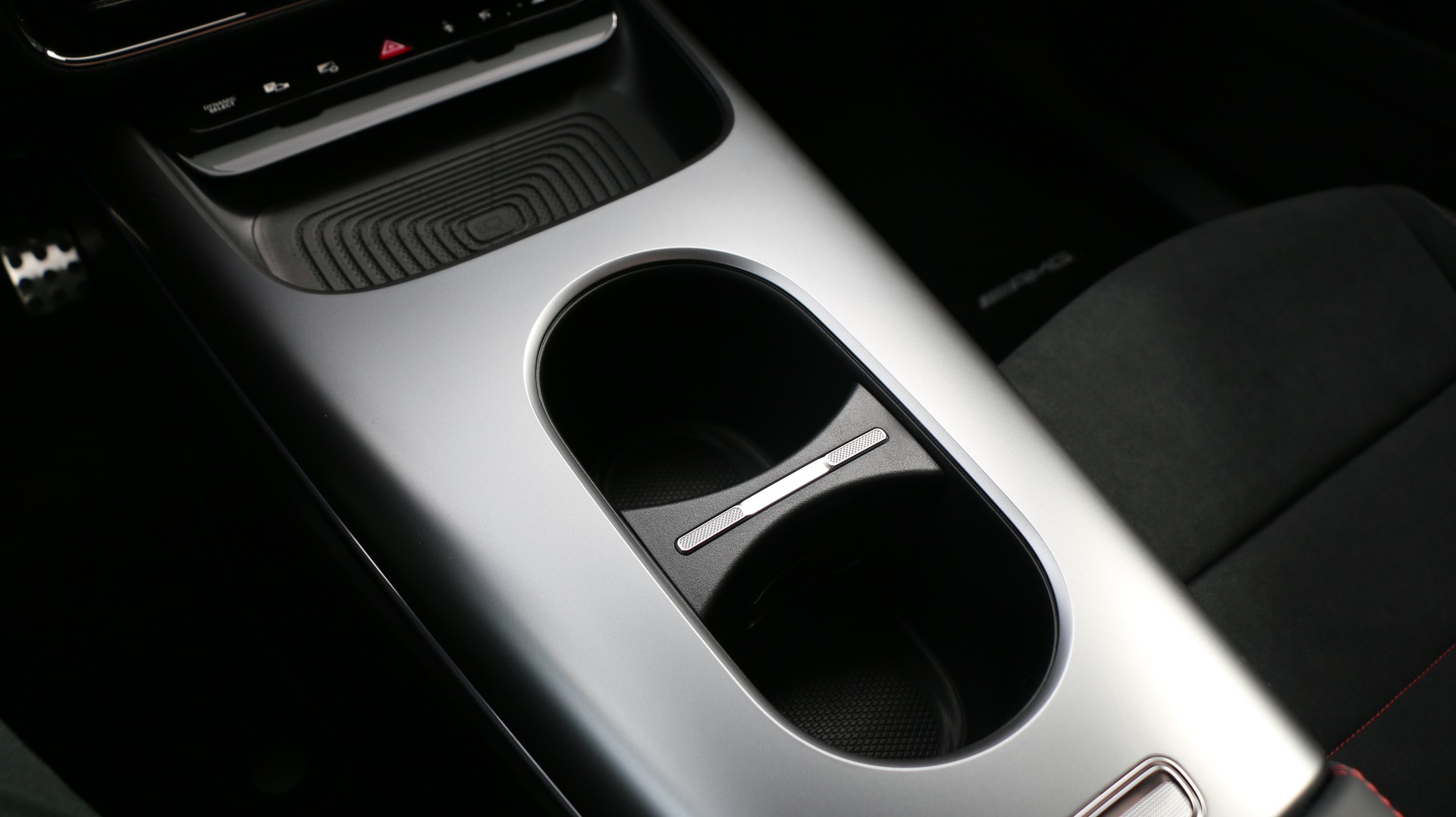 MERCEDES-BENZ CLA 220 4MATIC (NEW)-image-14