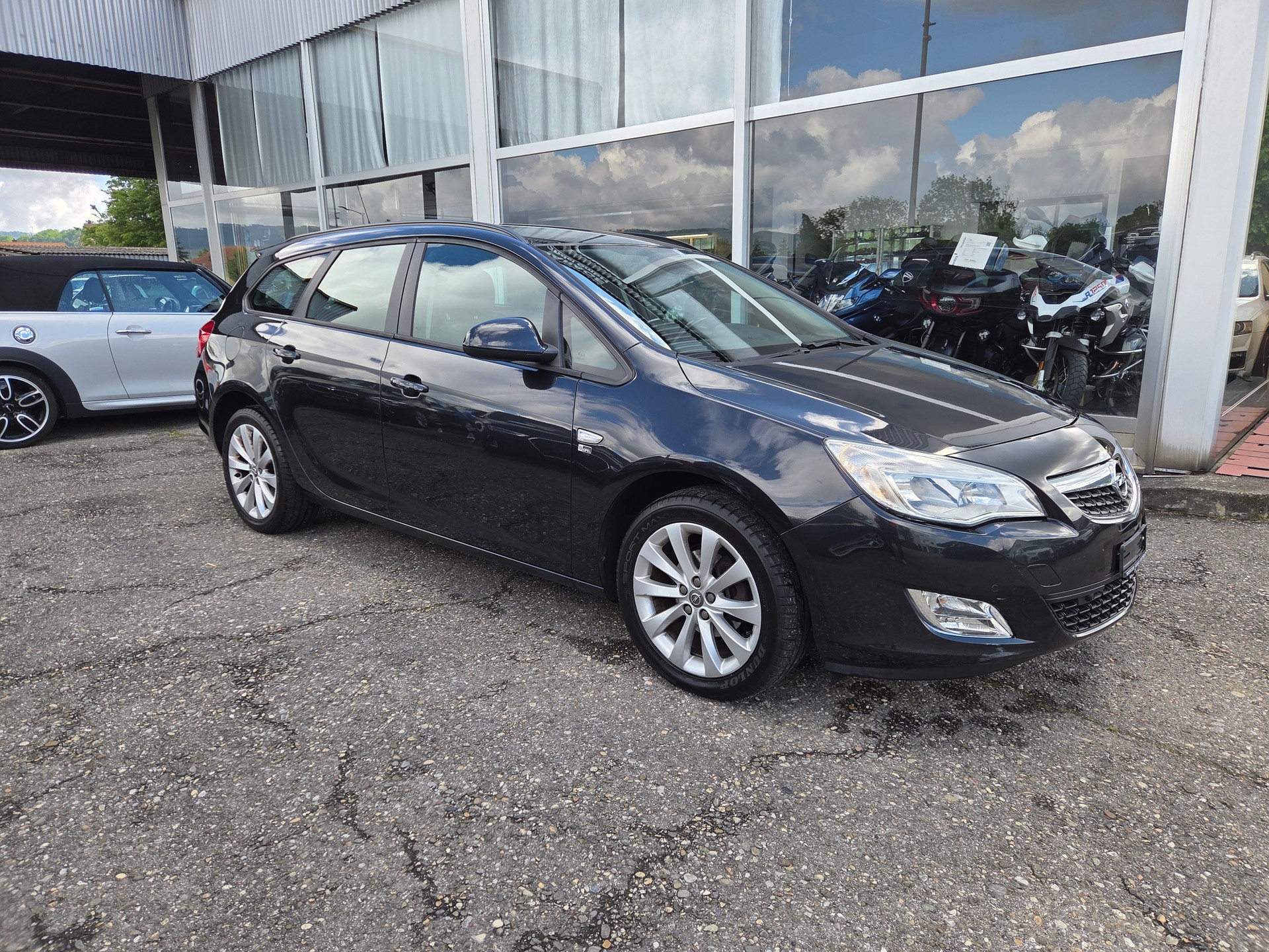 OPEL Astra SportsTourer 1.4i 16V Turbo