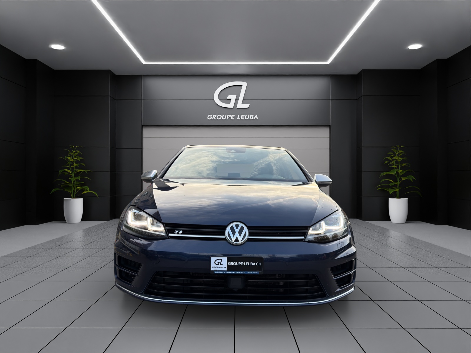 VW Golf 2.0 TSI R 4Motion DSG-image-1