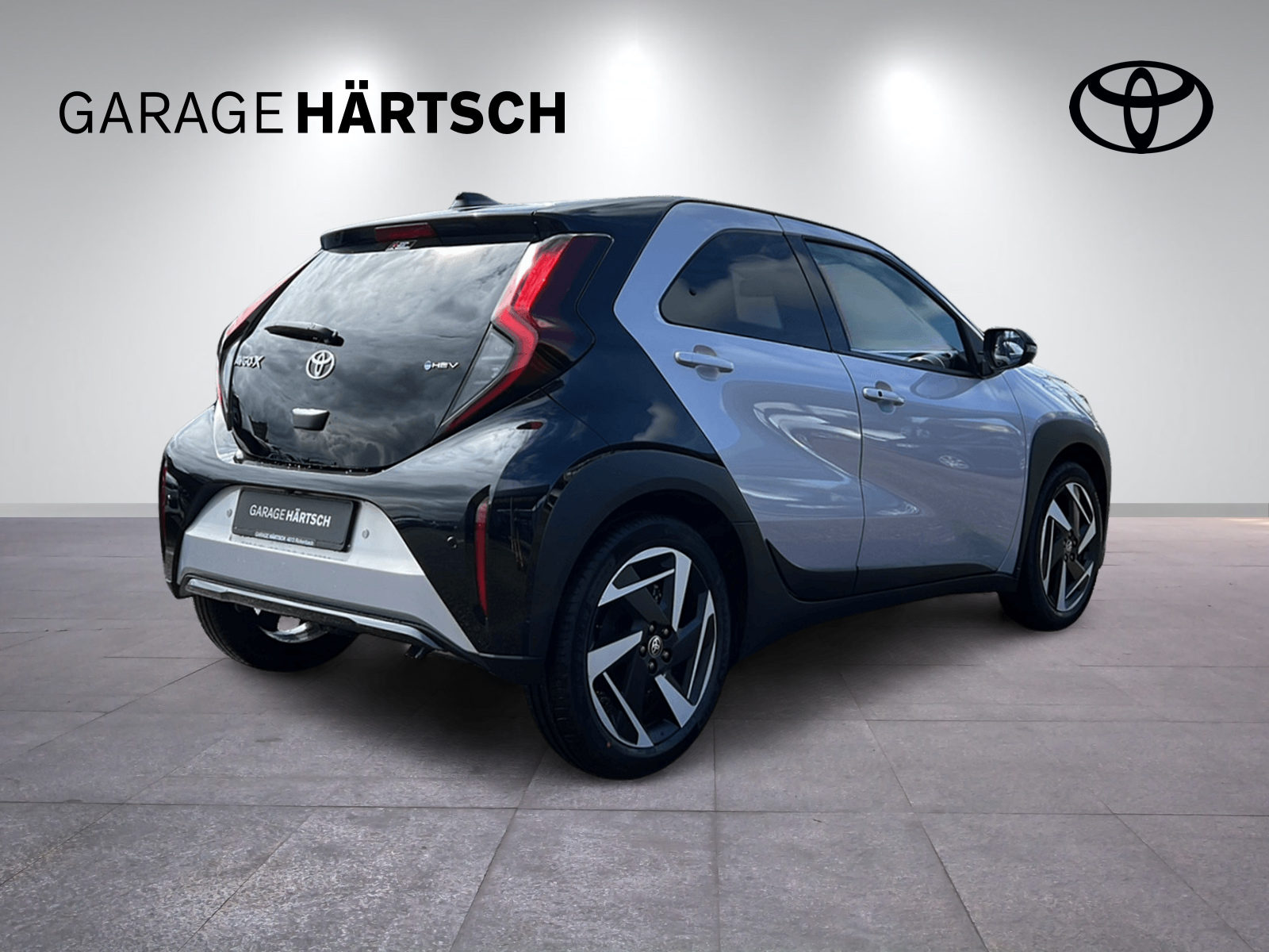 TOYOTA Aygo X 1.5 VVT-i HSD Style-image-6