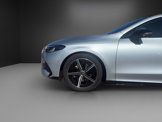 MERCEDES-BENZ CLA 220 8G-DCT 4Matic-image-5