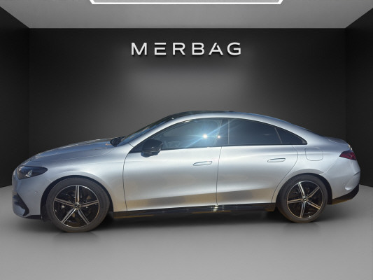 MERCEDES-BENZ CLA 220 8G-DCT 4Matic-image-2