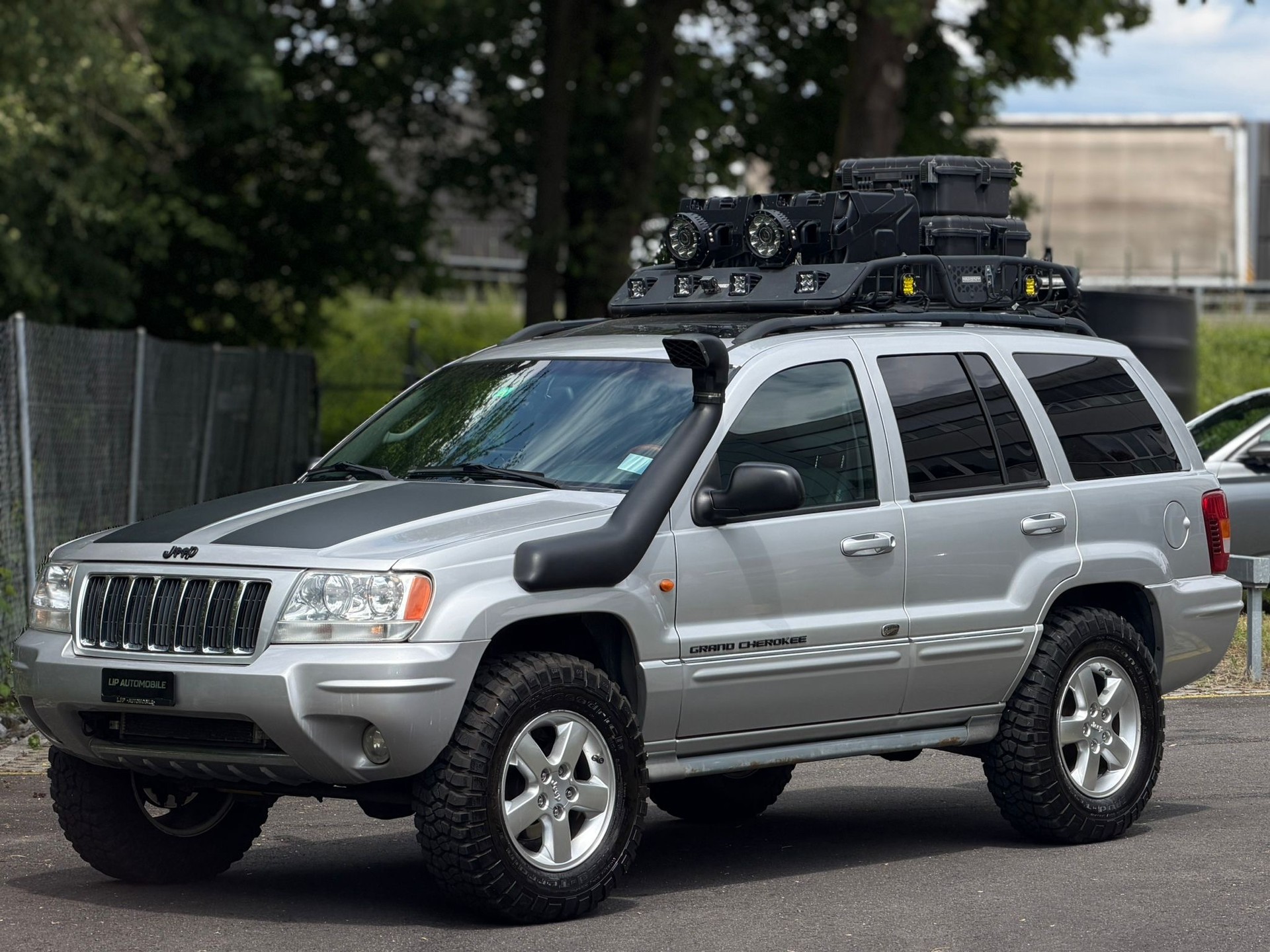 JEEP Grand Cherokee 4.7 Overland Automatic-image-0