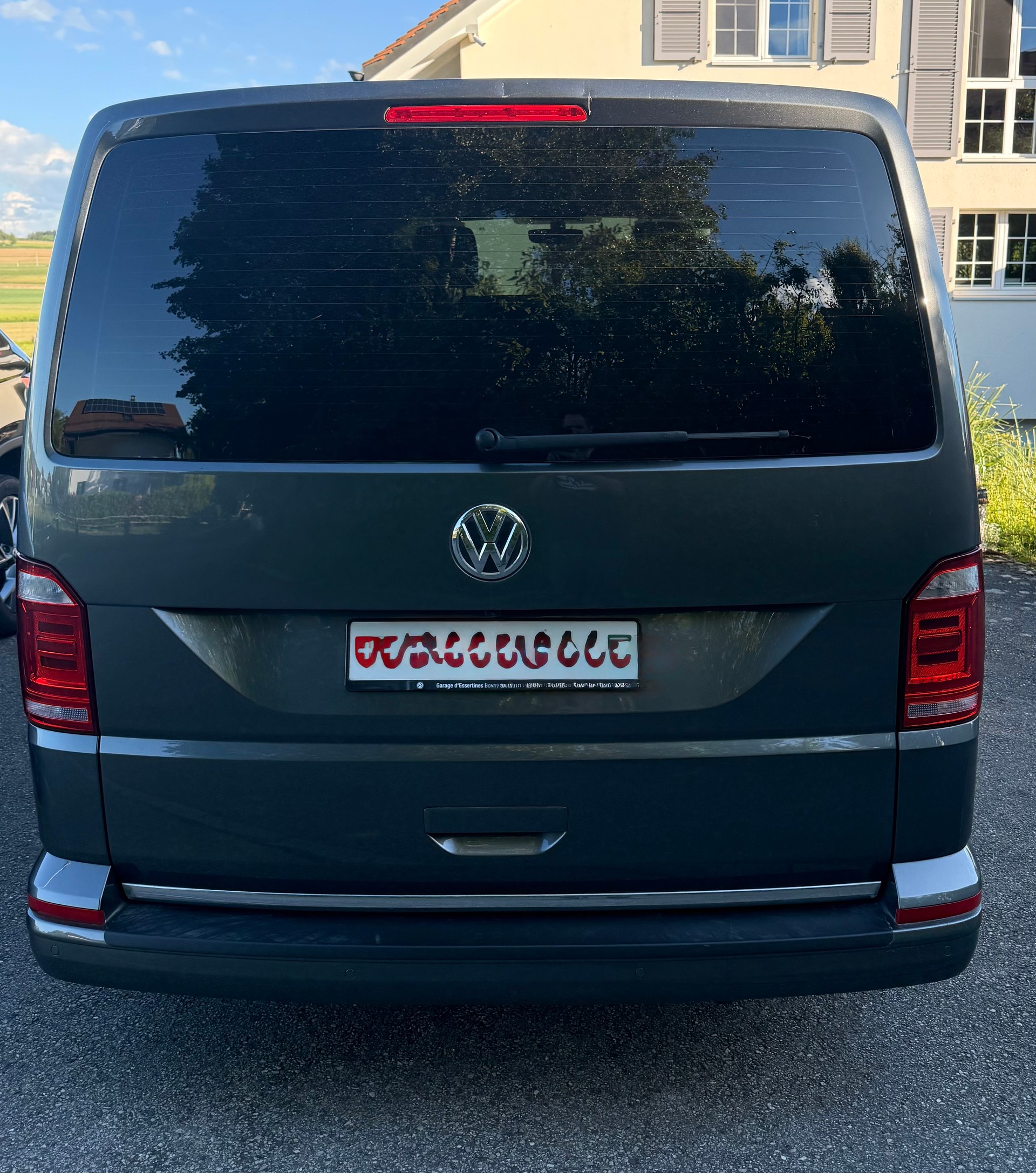 VW 2.0 TDI 199 Highline DSG 4m-image-2