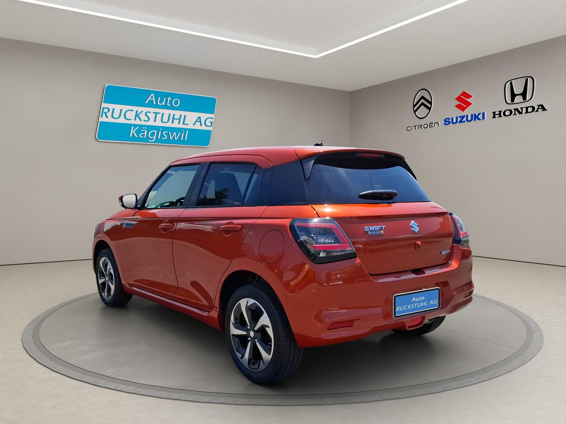 SUZUKI Swift 1.2 Sakura Top Hybrid 4x4-image-4