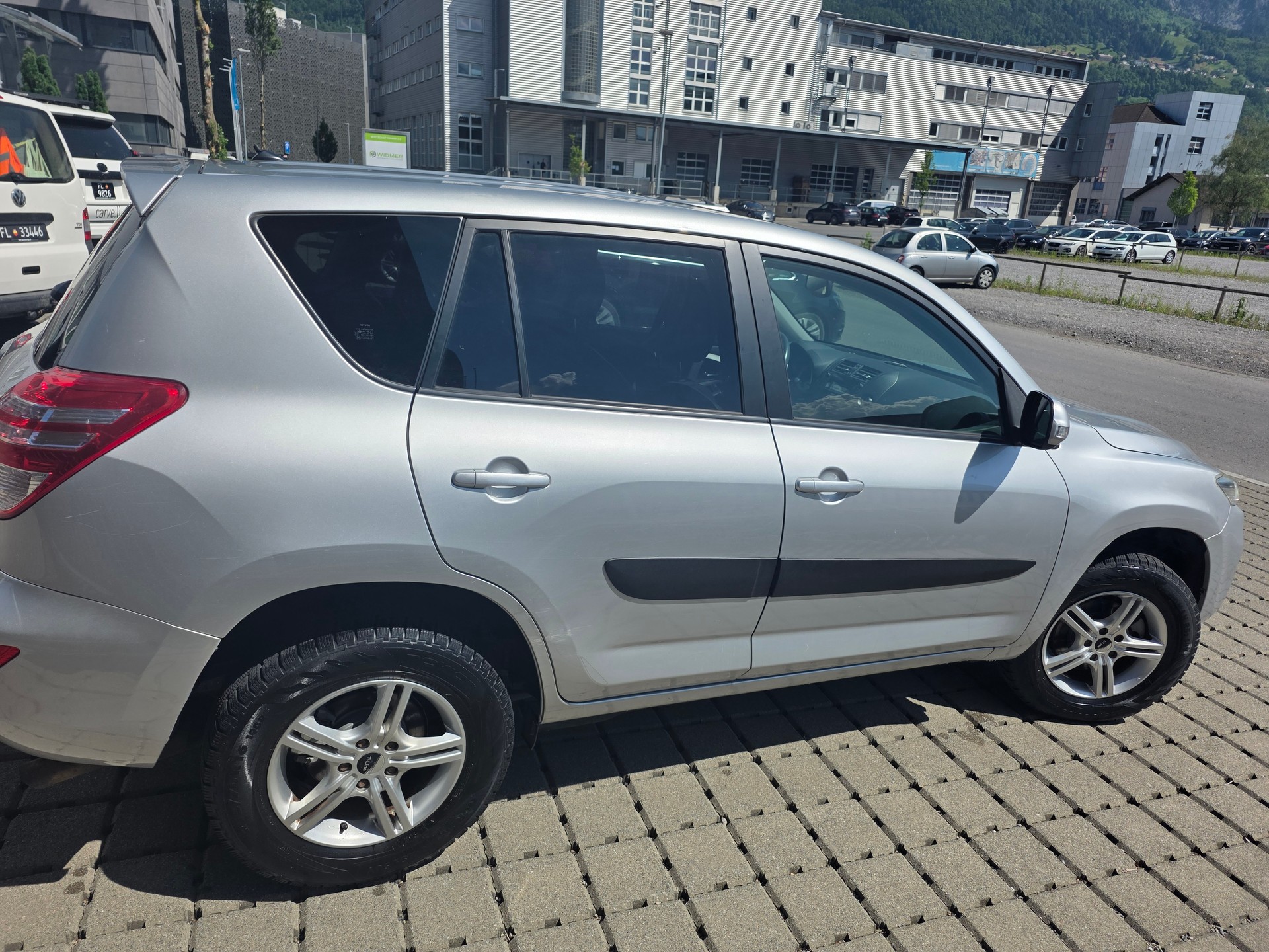 TOYOTA RAV-4 2.0 16V Linea Luna Multidrive-image-5