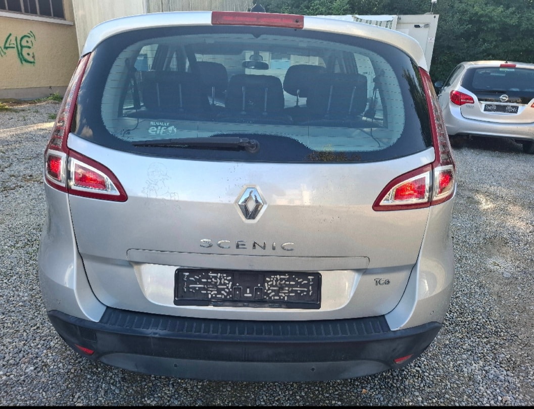 RENAULT Scénic 1.4 16V Turbo Privilège-image-7