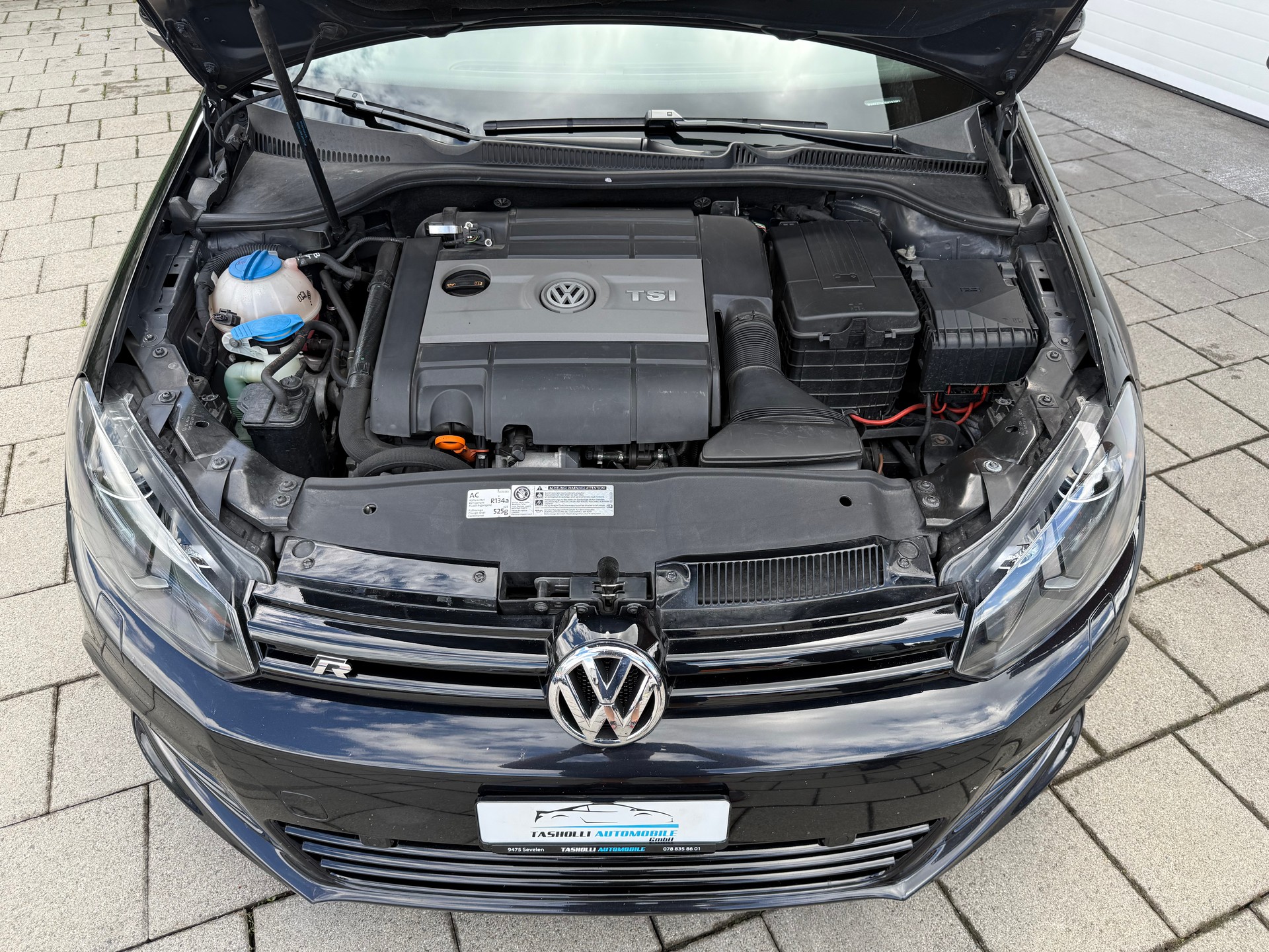 VW Golf 2.0 TSI R 4Motion DSG-image-14