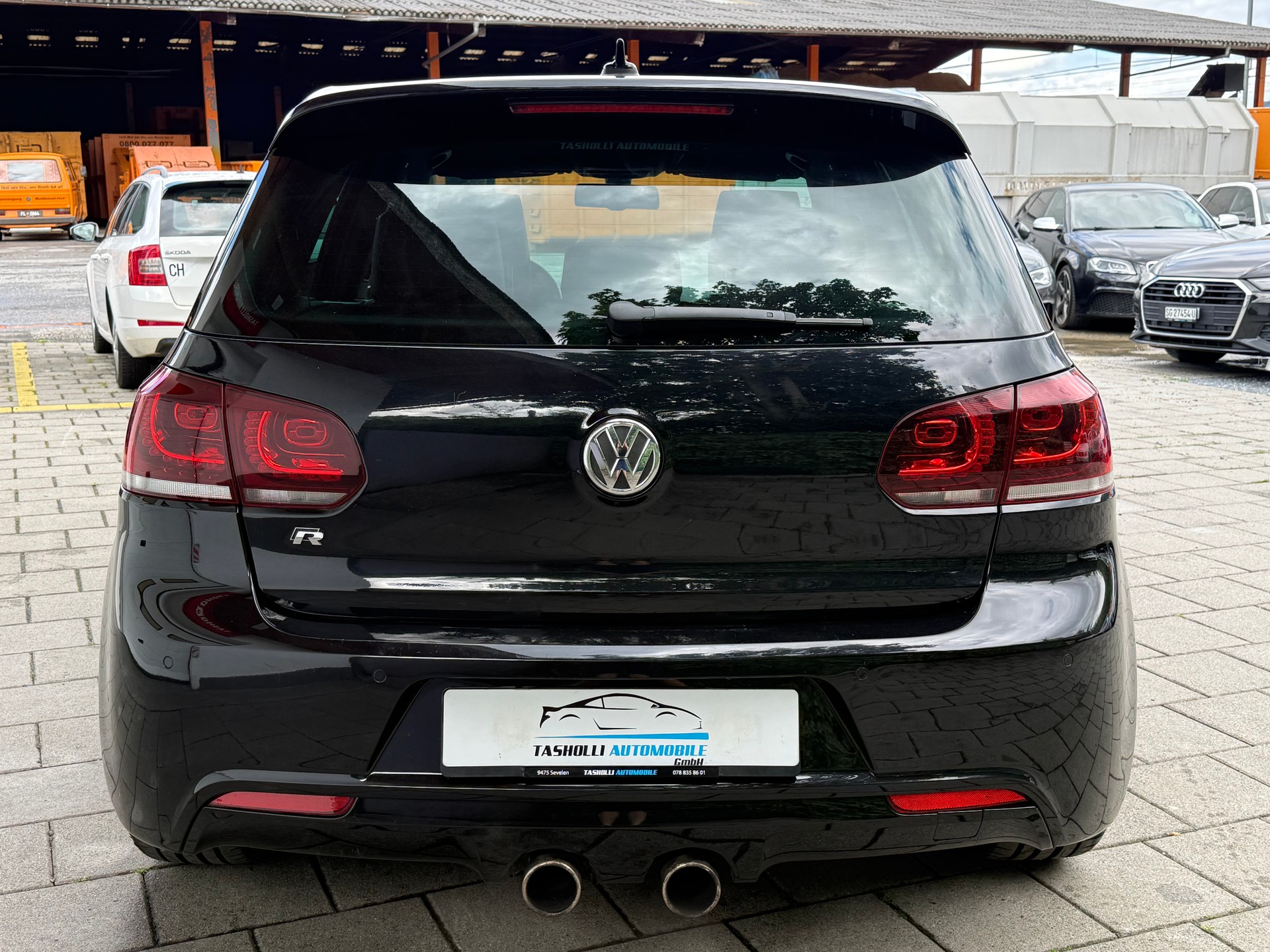 VW Golf 2.0 TSI R 4Motion DSG-image-5