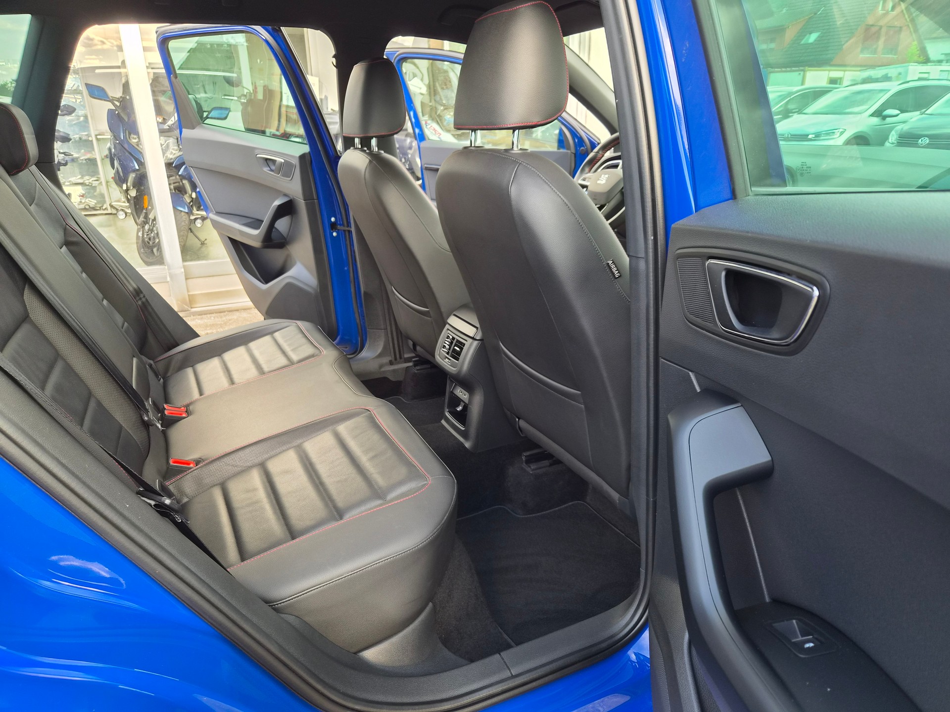 SEAT Ateca 2.0 TSI FR 4Drive DSG-image-10