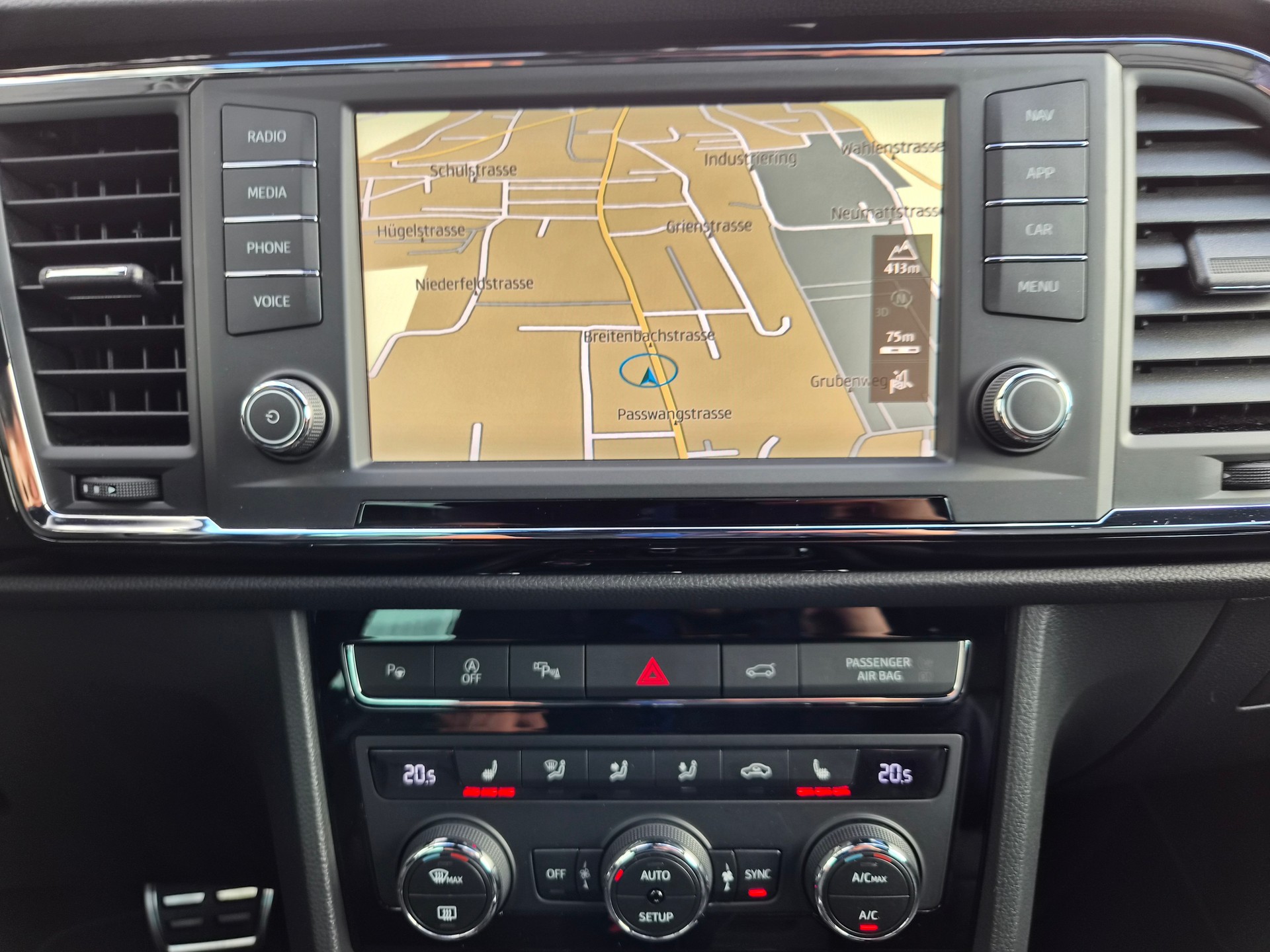SEAT Ateca 2.0 TSI FR 4Drive DSG-image-19