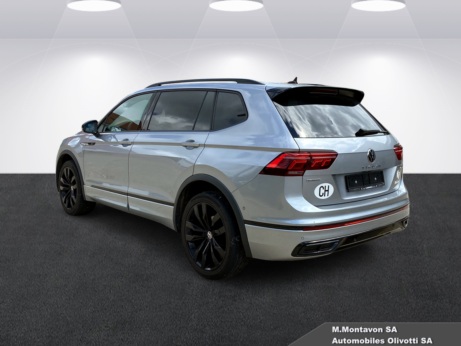 VW Tiguan Allspace 2.0TSI R-Line 4Motion DSG-image-5