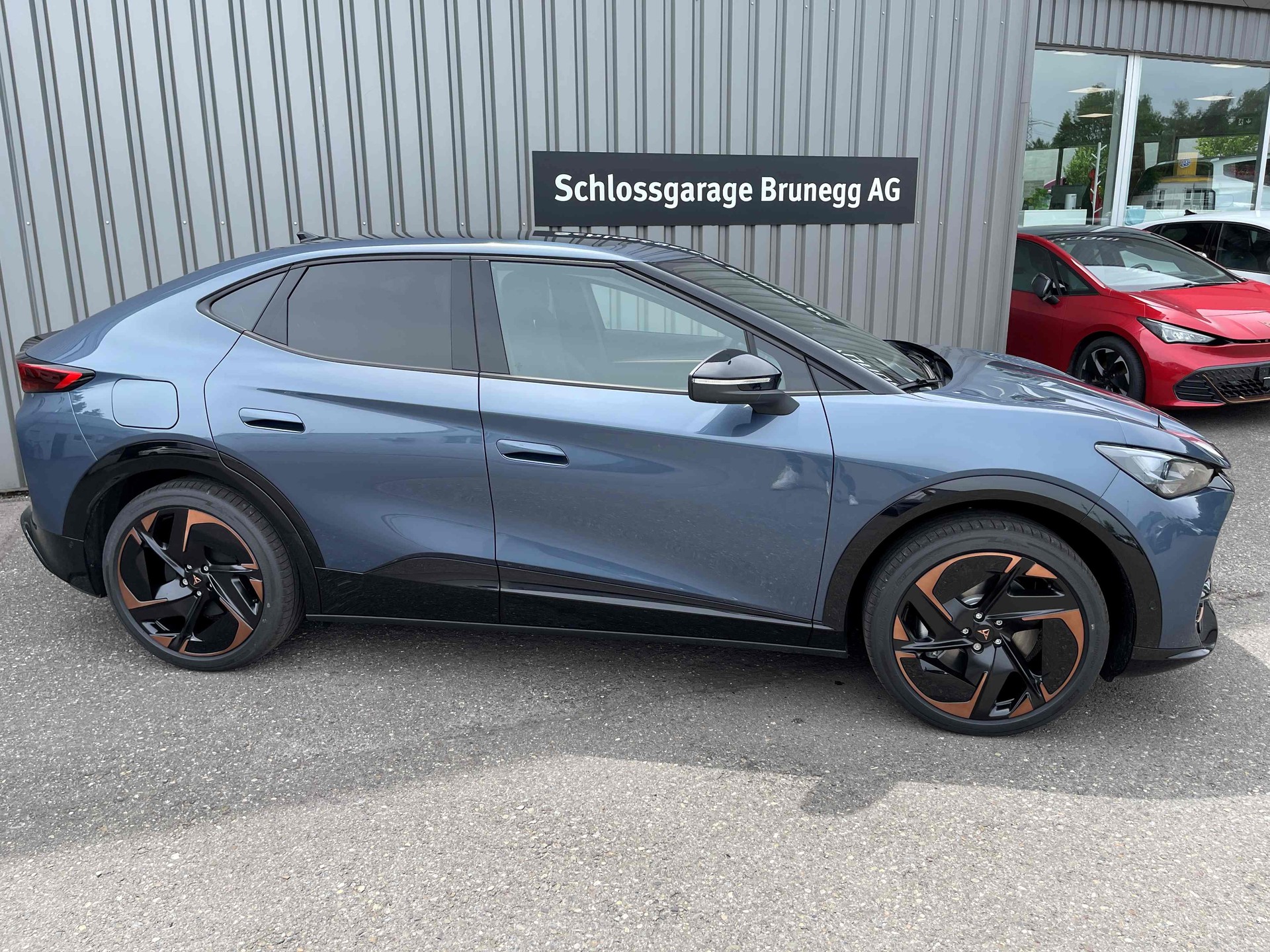 CUPRA Tavascan Type 9 77 kWh Adrenaline Prime Edition-image-1