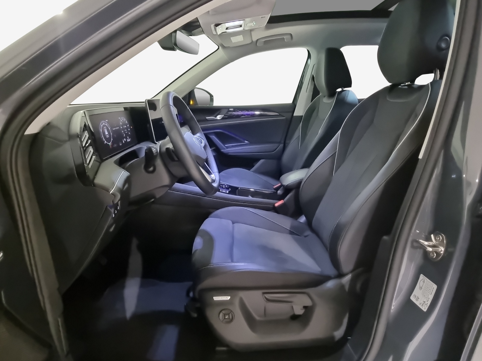 VW Tiguan 2.0 TSI DSG Elegance 4Motion-image-7