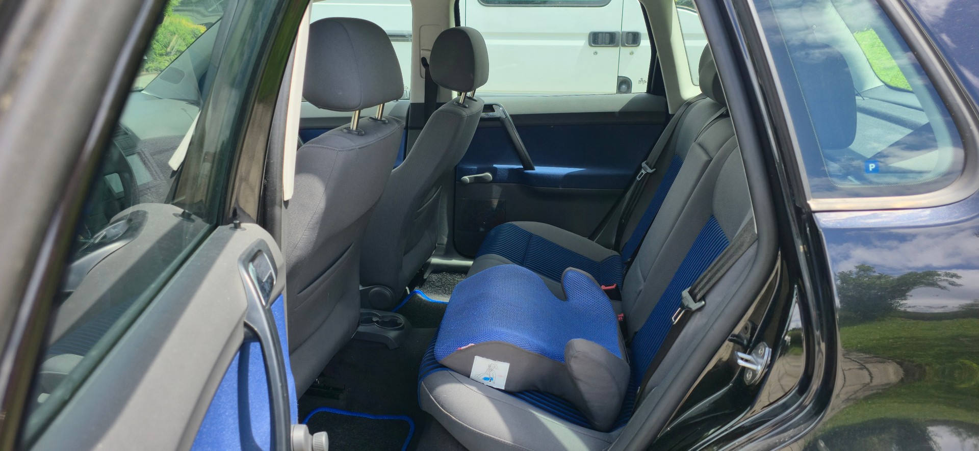 VW 1.4 16V 100 Sportline-image-5