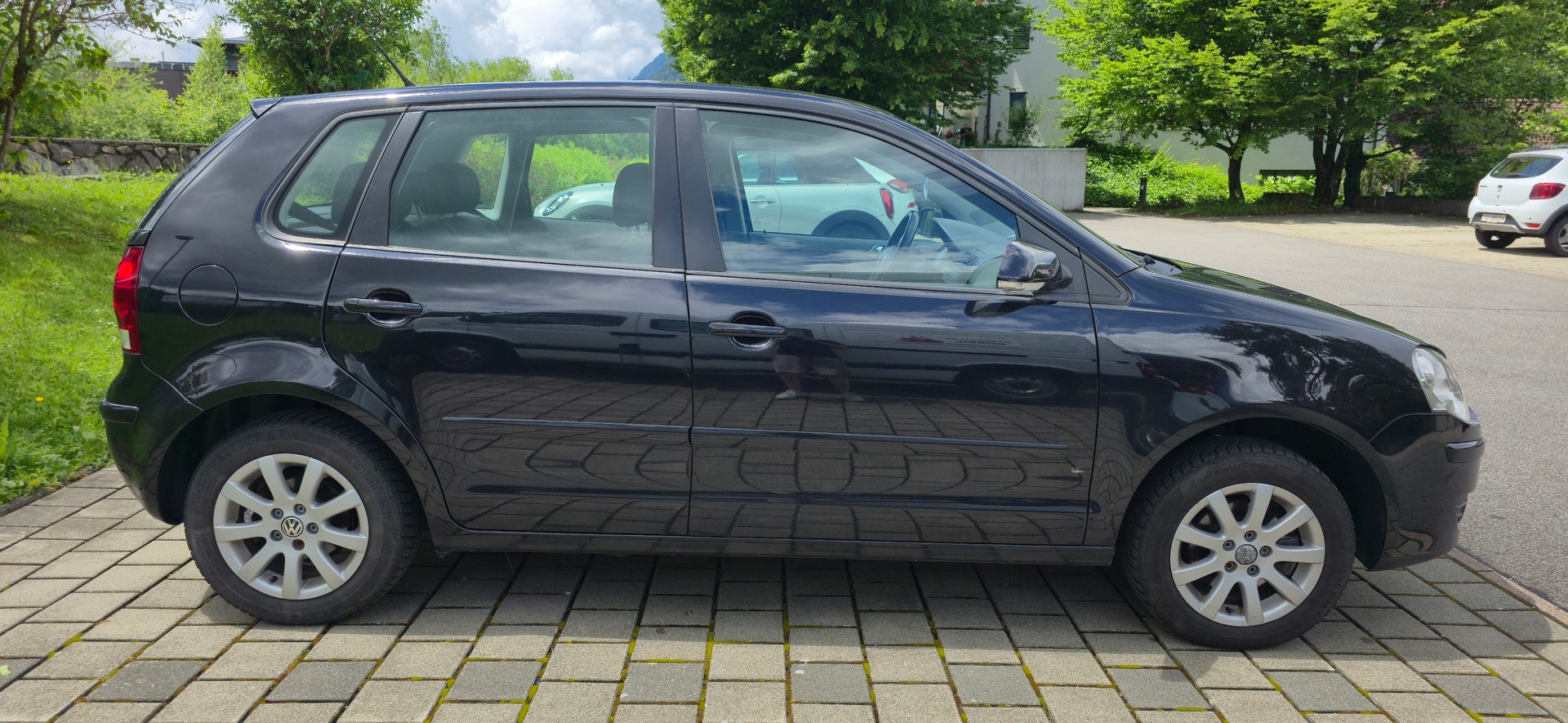 VW 1.4 16V 100 Sportline-image-2