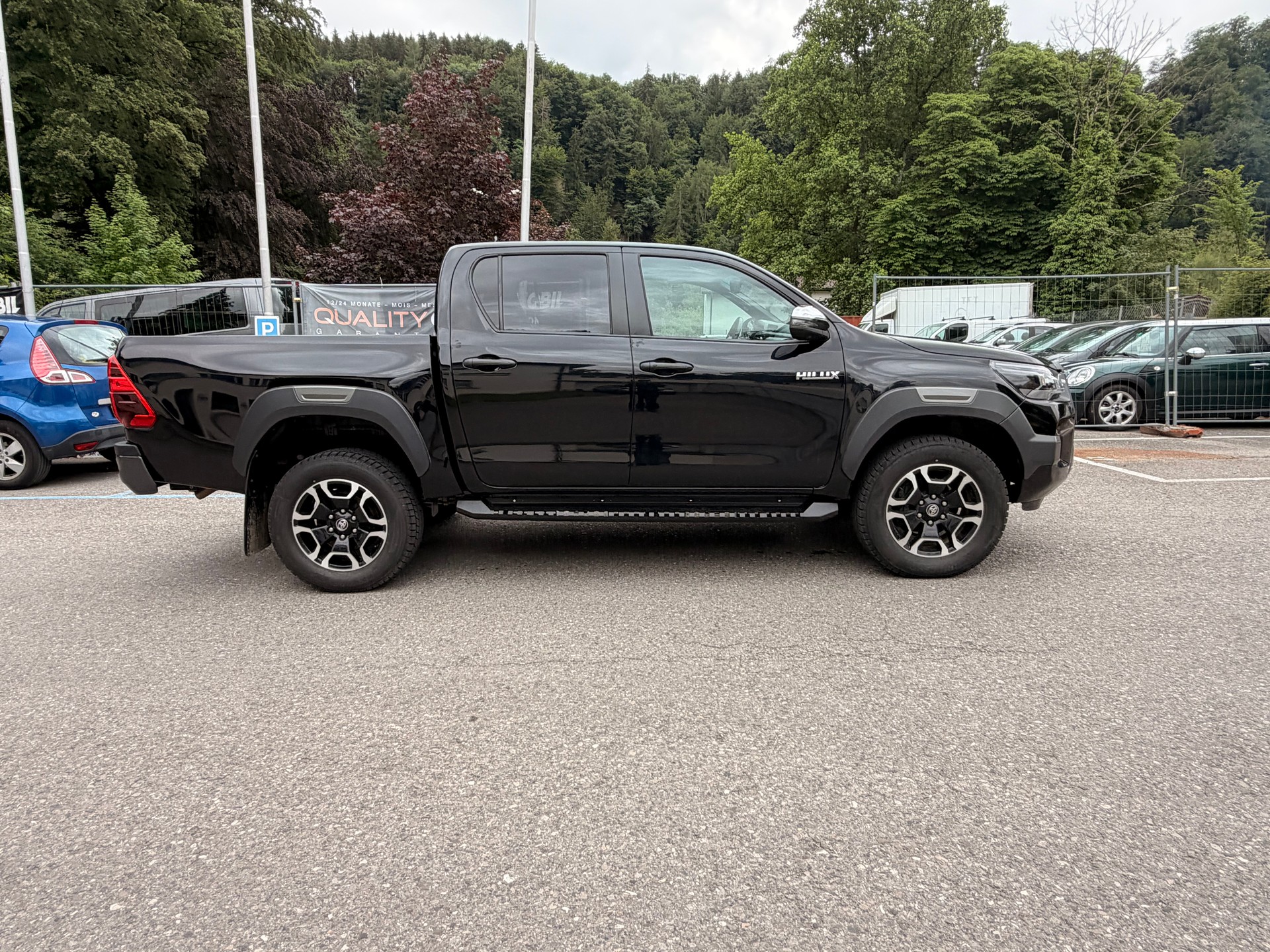 TOYOTA Hilux 2.8D-4D Style Double Cab 4x4 A-image-6