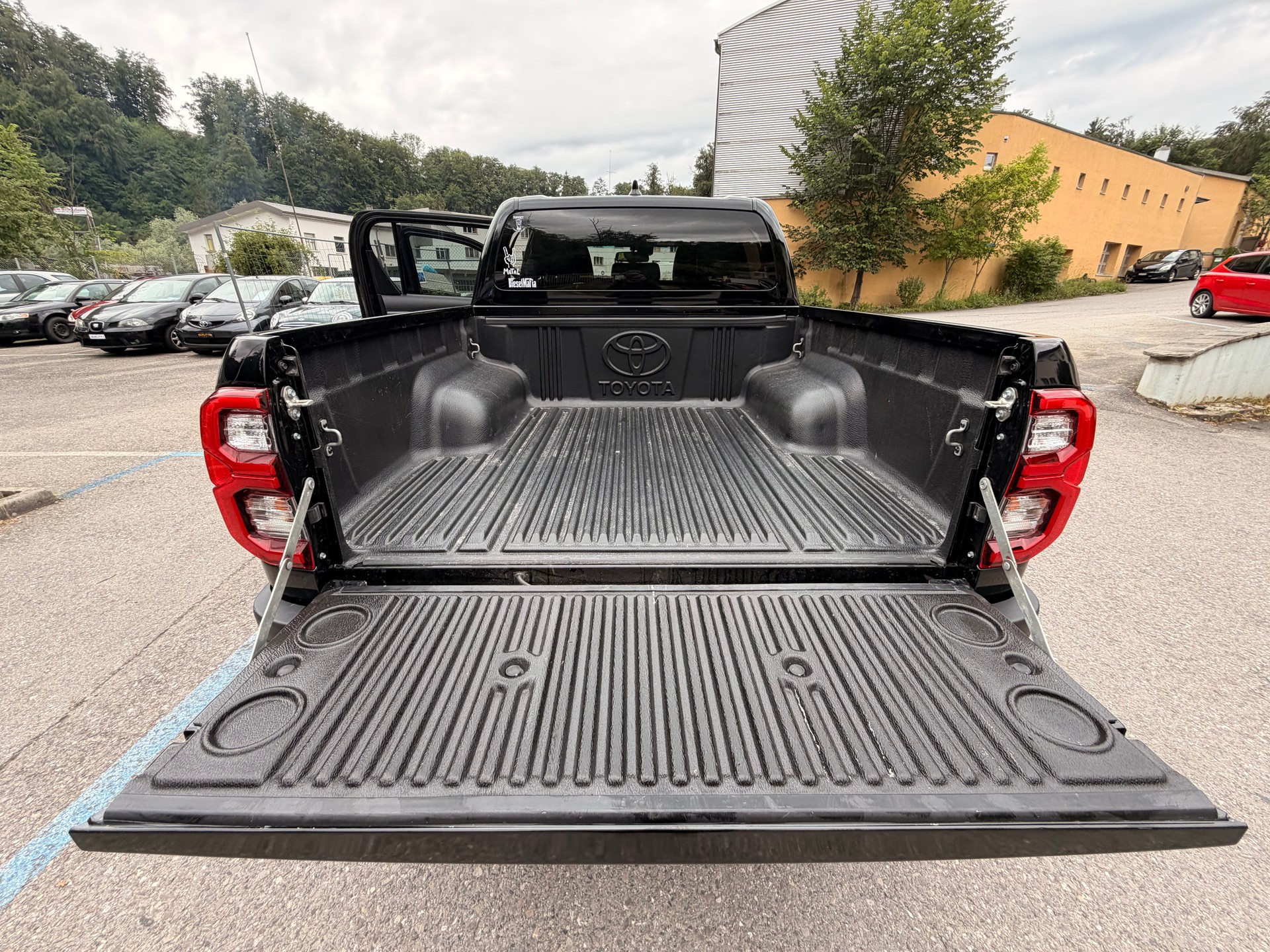 TOYOTA Hilux 2.8D-4D Style Double Cab 4x4 A-image-10