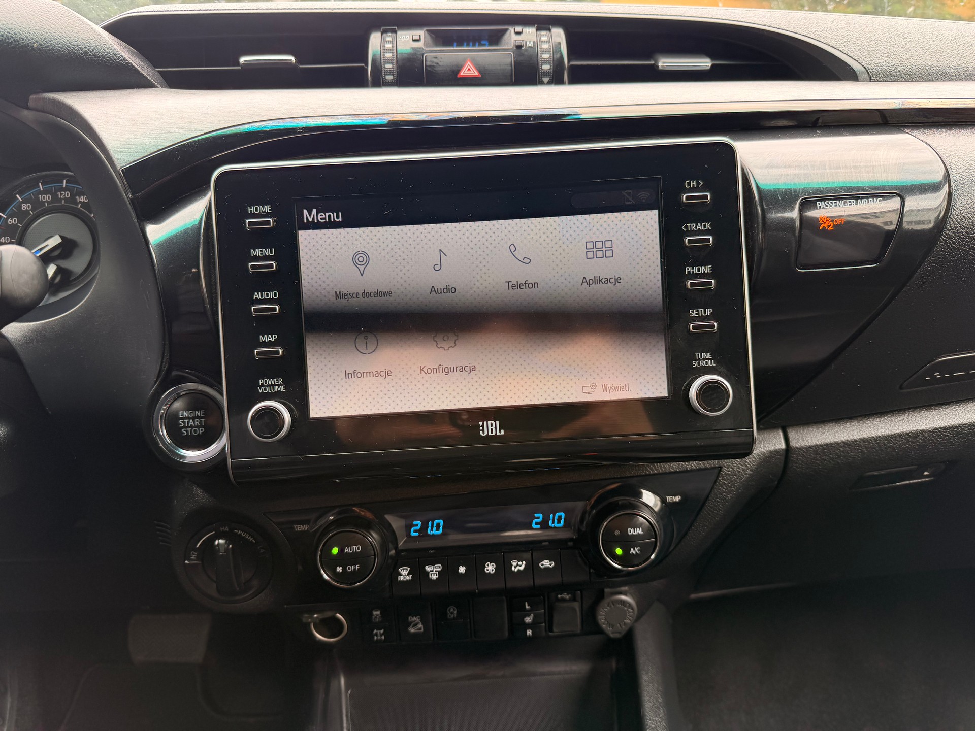 TOYOTA Hilux 2.8D-4D Style Double Cab 4x4 A-image-25