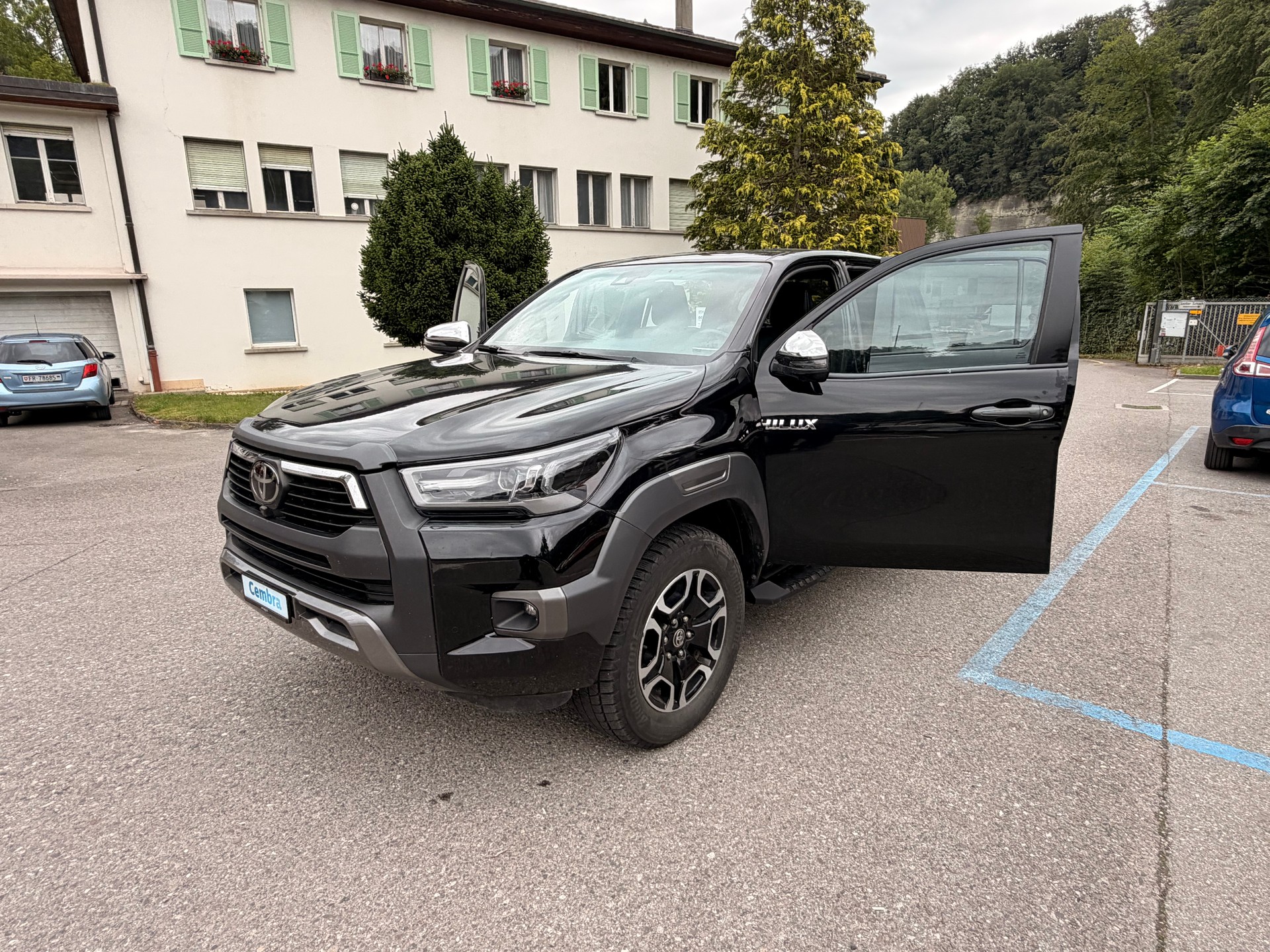 TOYOTA Hilux 2.8D-4D Style Double Cab 4x4 A-image-15