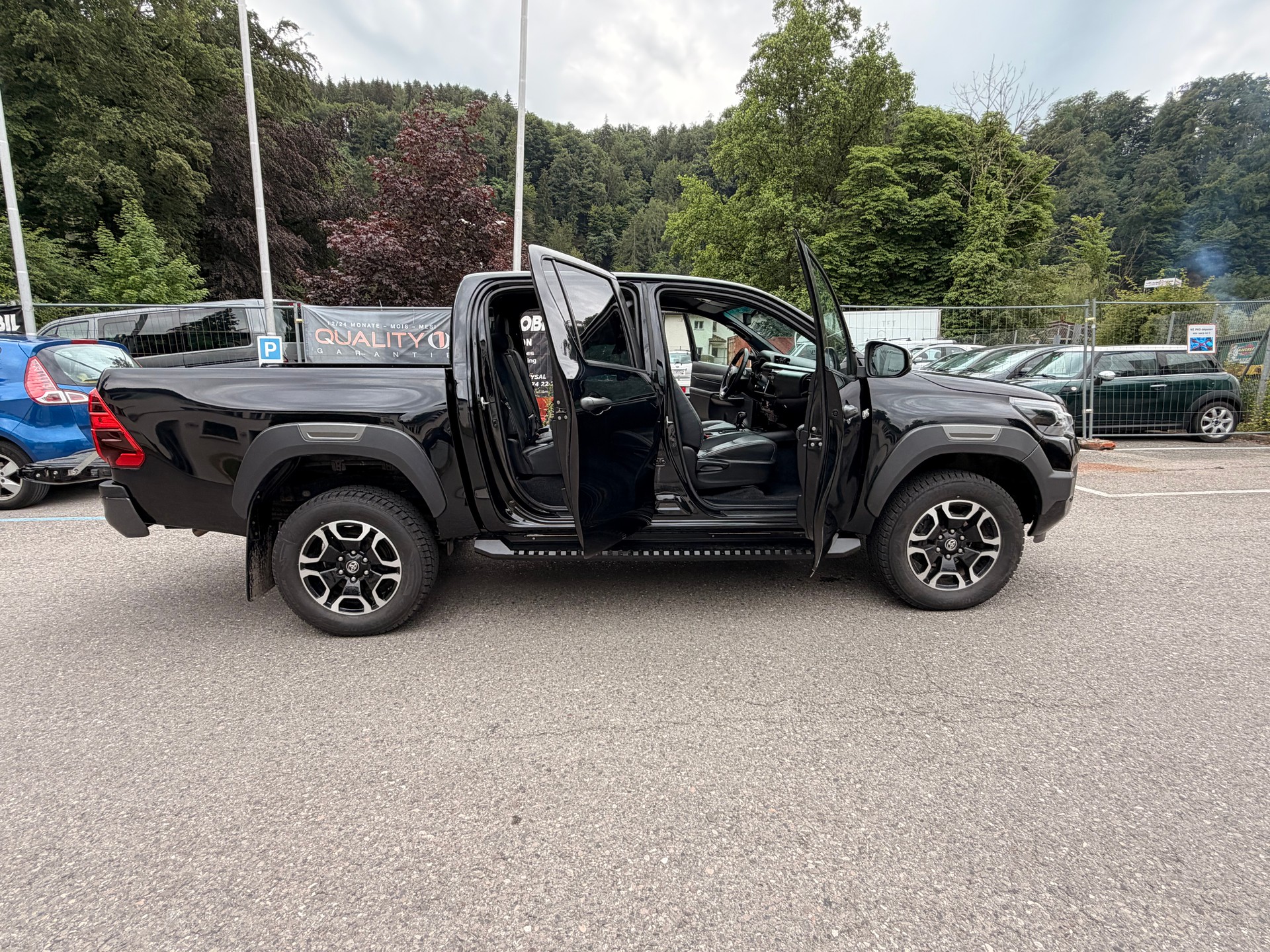 TOYOTA Hilux 2.8D-4D Style Double Cab 4x4 A-image-20