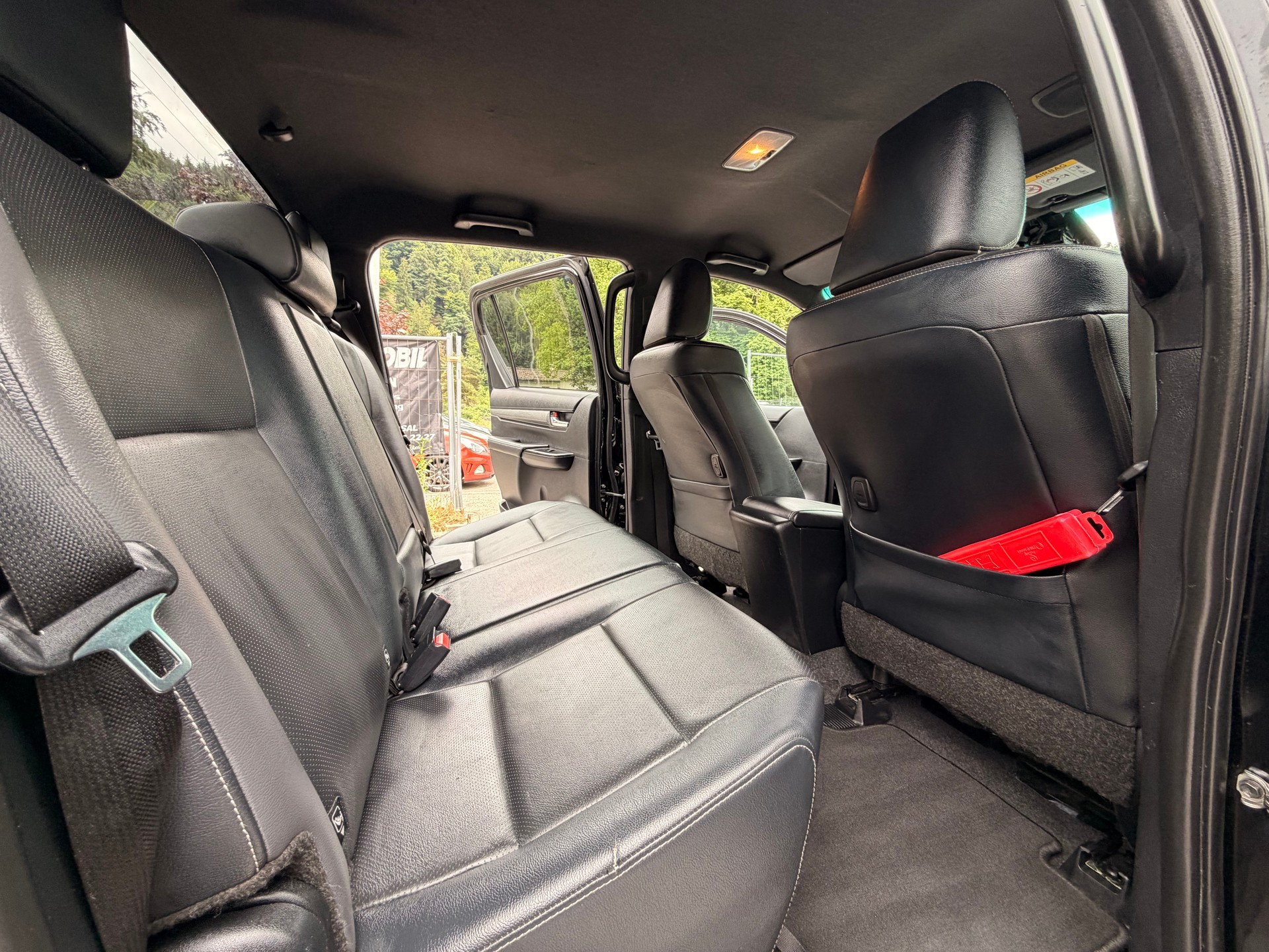 TOYOTA Hilux 2.8D-4D Style Double Cab 4x4 A-image-12