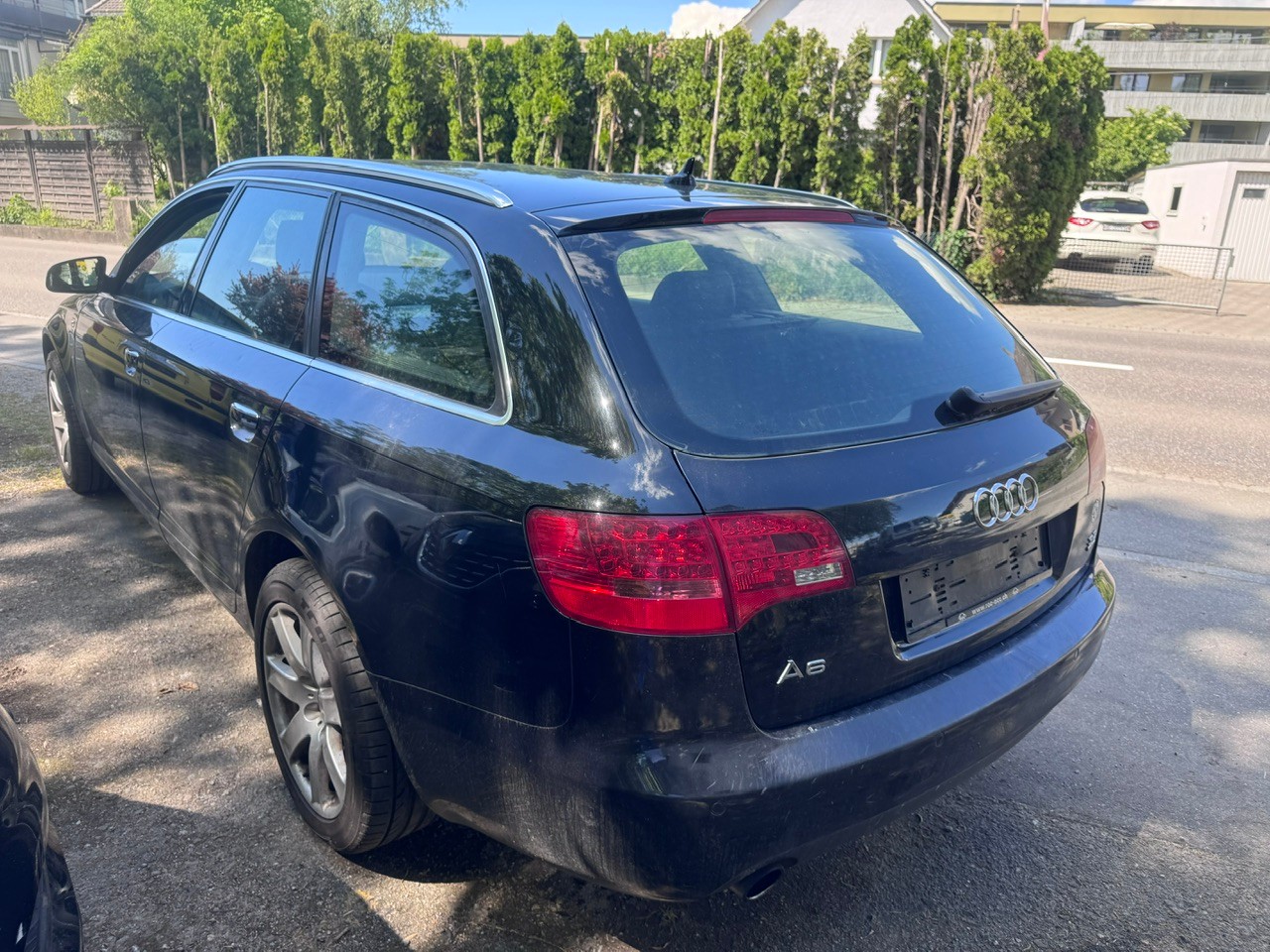 AUDI A6 Avant 3.2 V6 FSI quattro-image-4