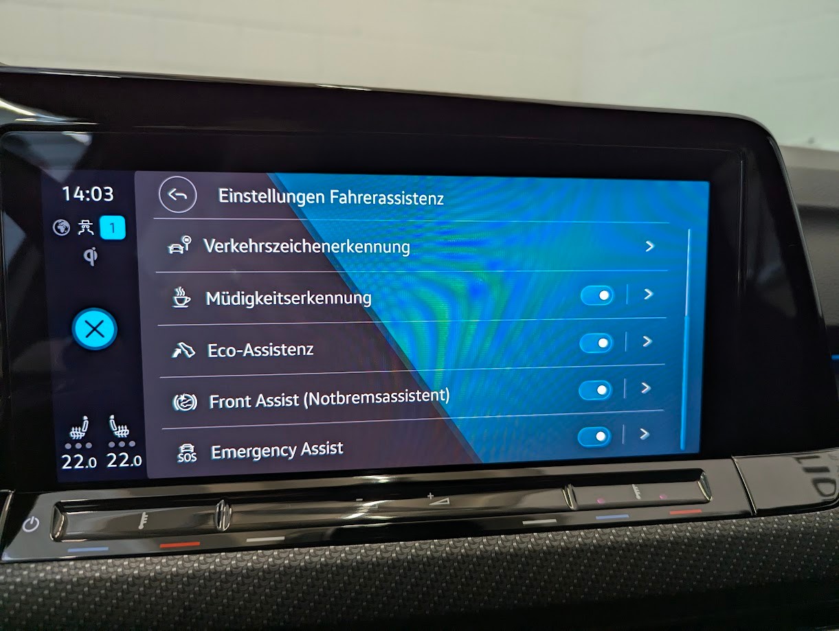 VW Golf VIII 2.0 TDI R-Line DSG*MODELL 2023 5J GAR VOLL-LED DCC-FAHRWERK NAVI KEYLESS TOP-SPORTSITZE*-image-15