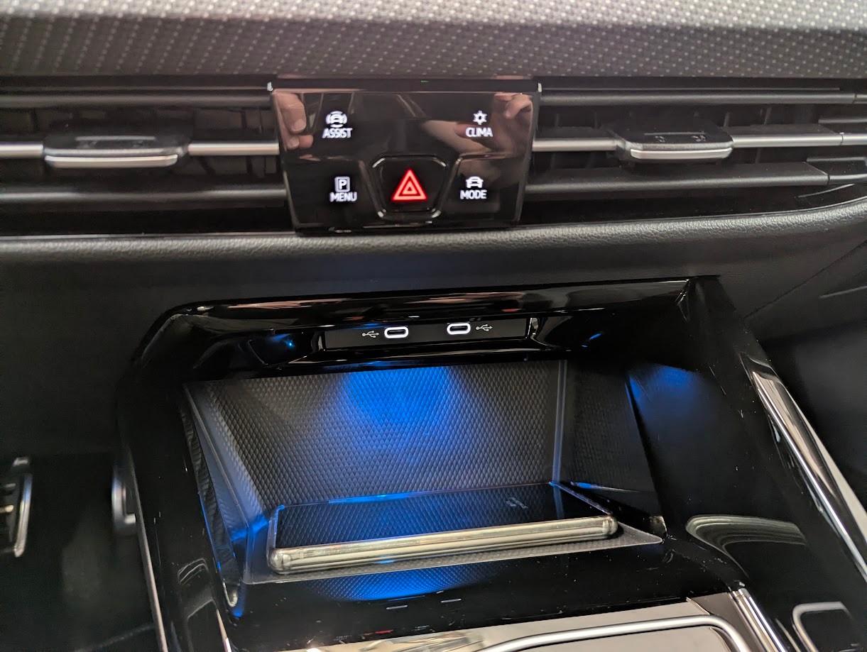 VW Golf VIII 2.0 TDI R-Line DSG*MODELL 2023 5J GAR VOLL-LED DCC-FAHRWERK NAVI KEYLESS TOP-SPORTSITZE*-image-24