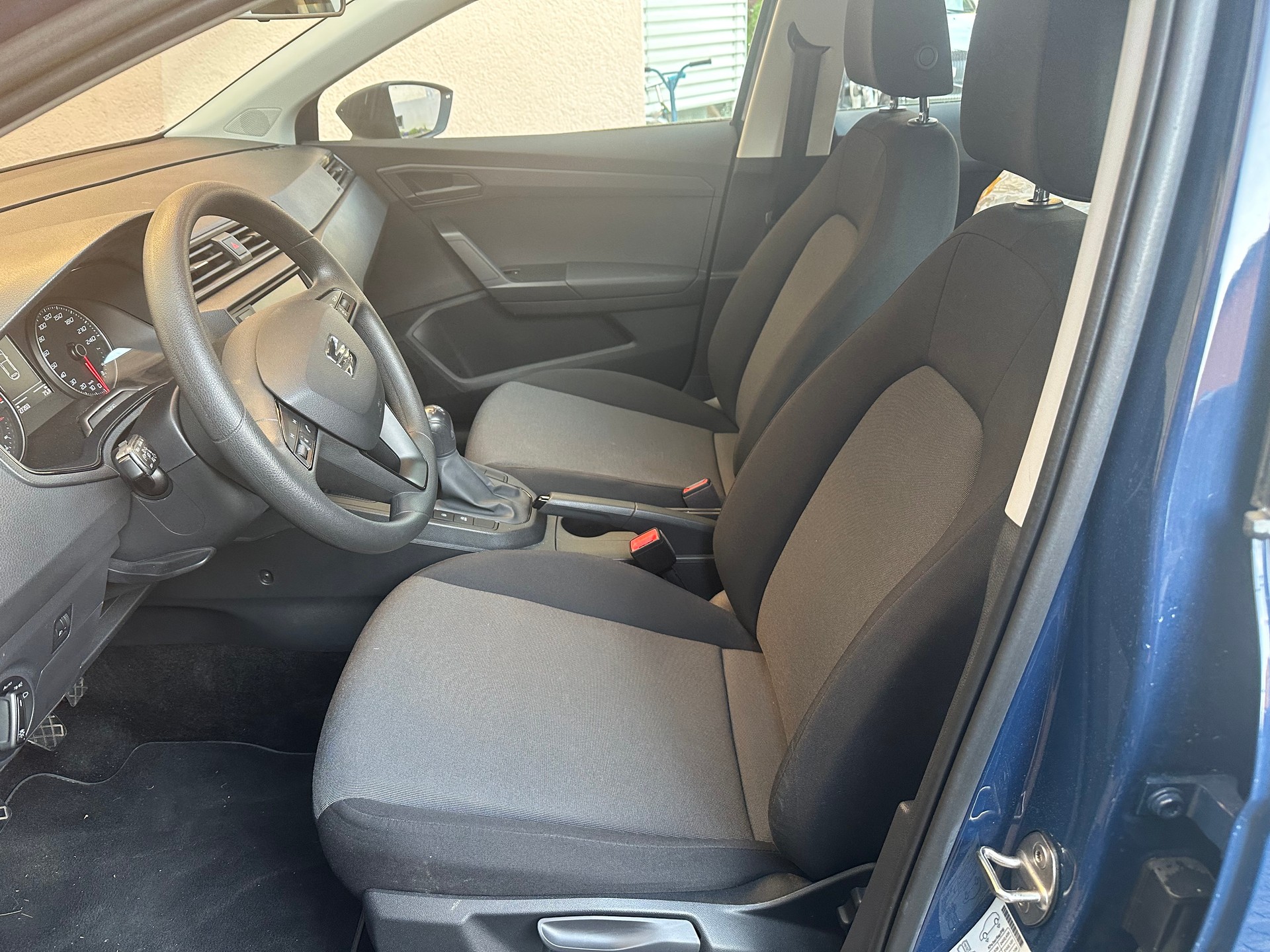 SEAT Ibiza 1.0 EcoTSI Reference-image-2