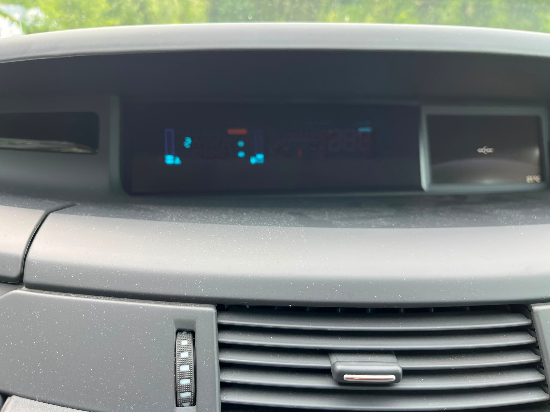 RENAULT Grand Espace 2.0 dCi Dynamique Automatic-image-16