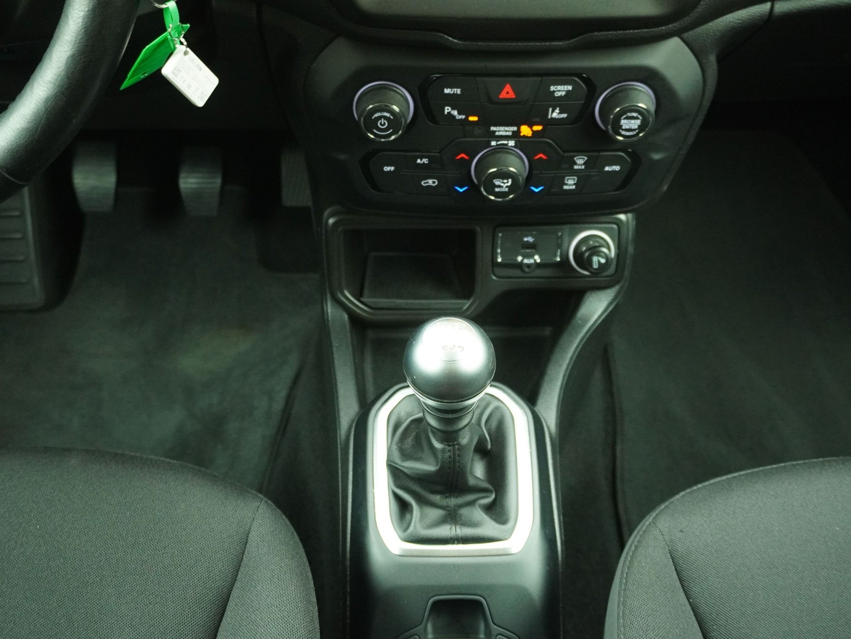 JEEP Renegade 1.0 Turbo Night Eagle-image-13