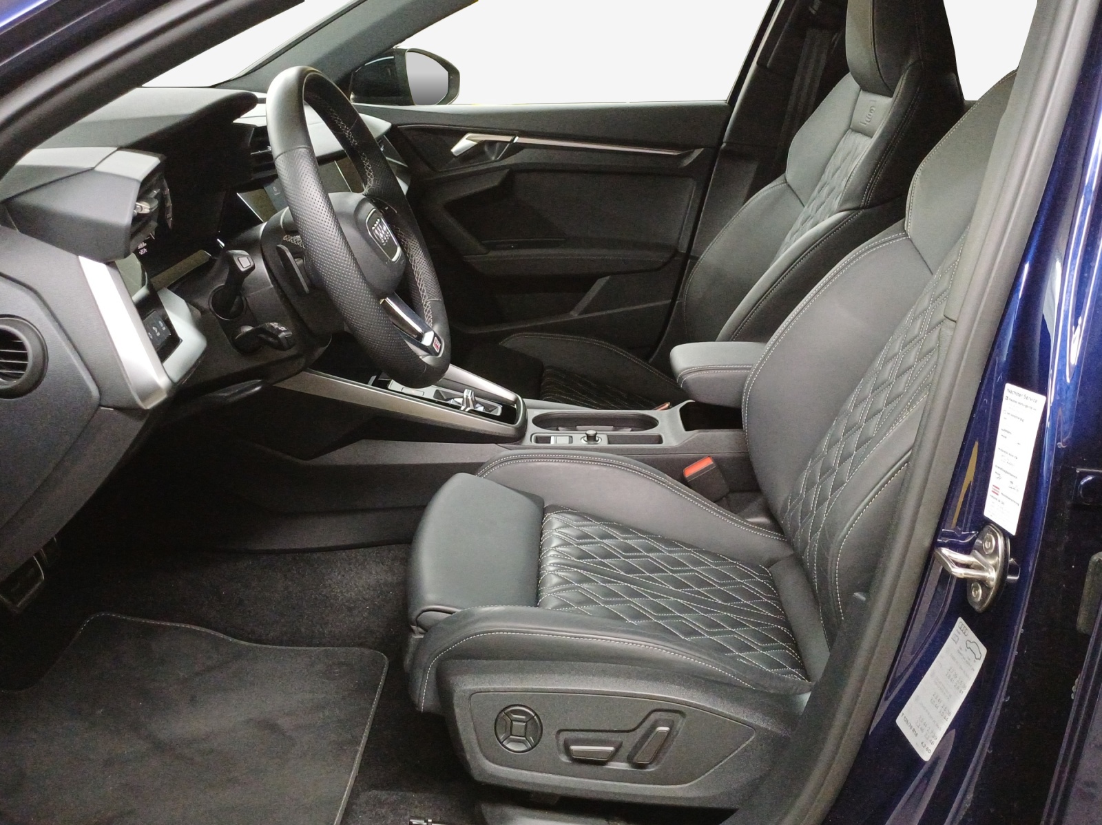AUDI S3 Sportback 2.0 TFSI quattro S-tronic-image-7