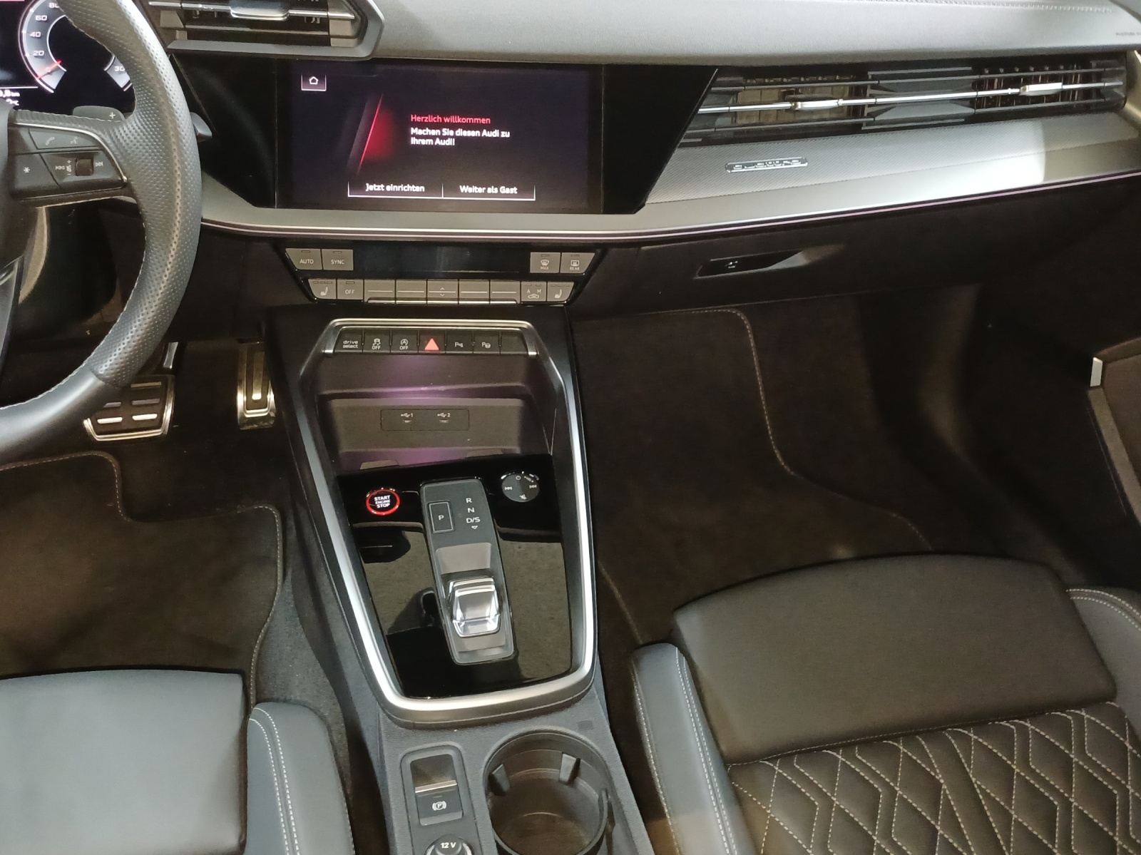 AUDI S3 Sportback 2.0 TFSI quattro S-tronic-image-10