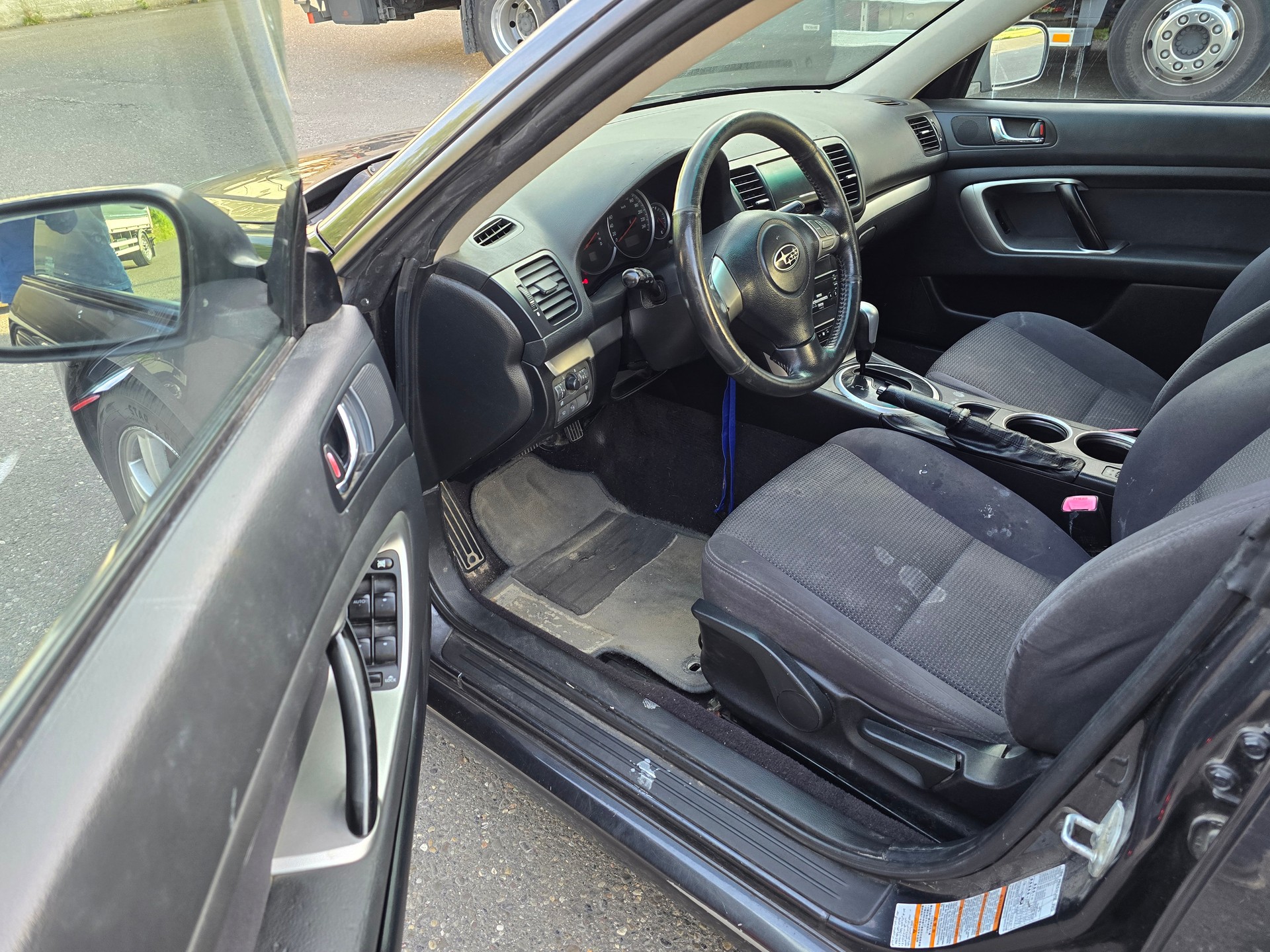 SUBARU Legacy 2.0R AWD Comfort-image-12