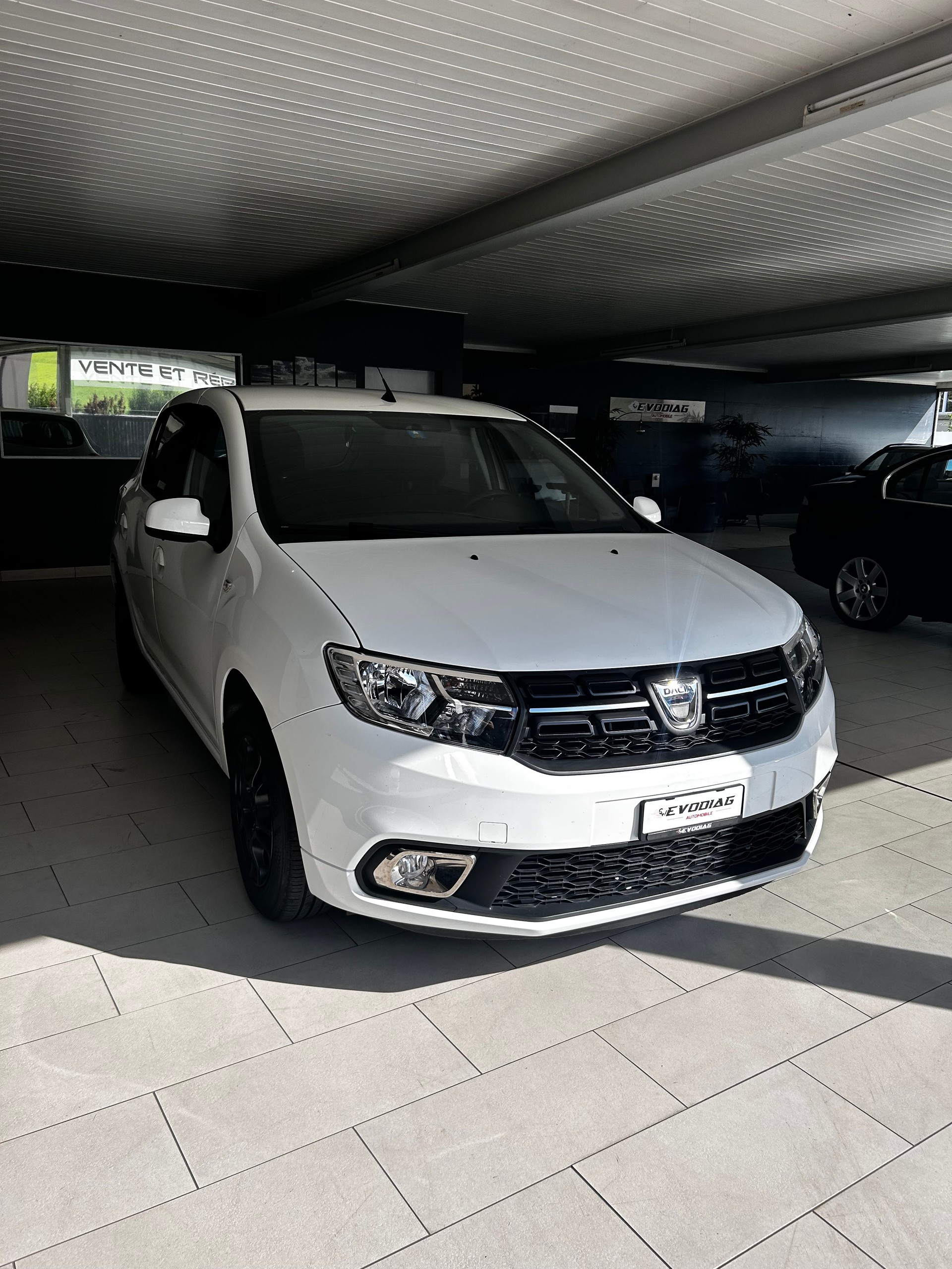 DACIA Sandero 0.9 Lauréate-image-0