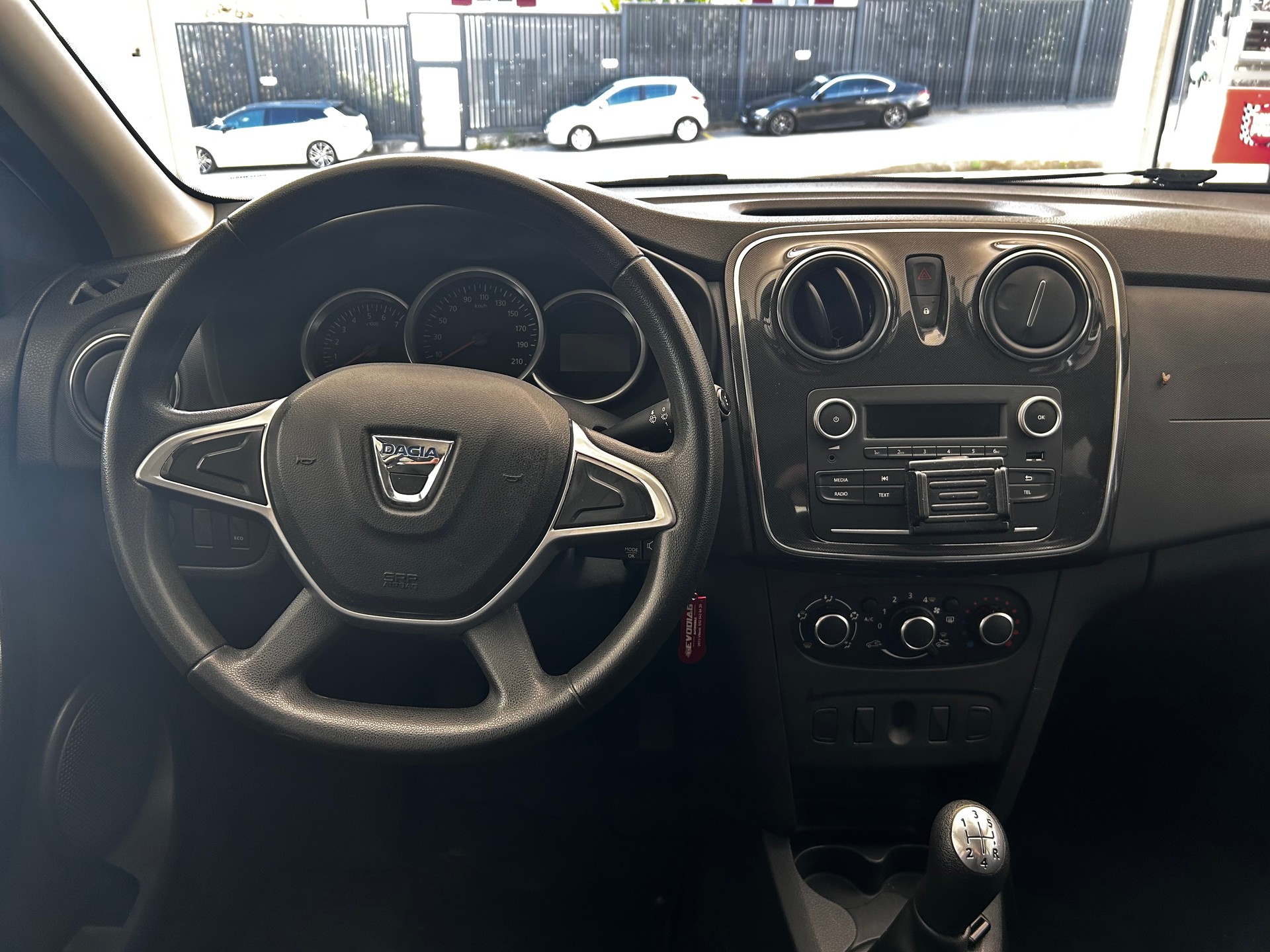 DACIA Sandero 0.9 Lauréate-image-8