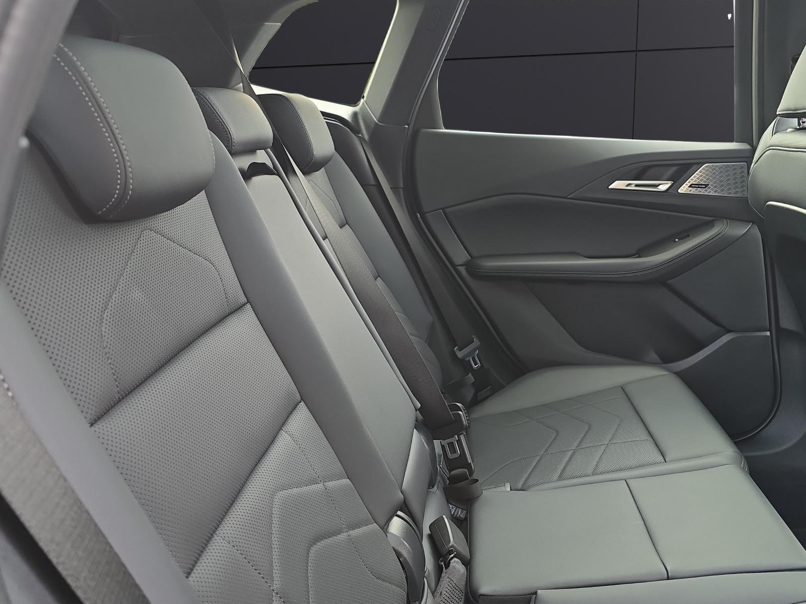 BMW 223i xDrive SDKG Active Tourer-image-11