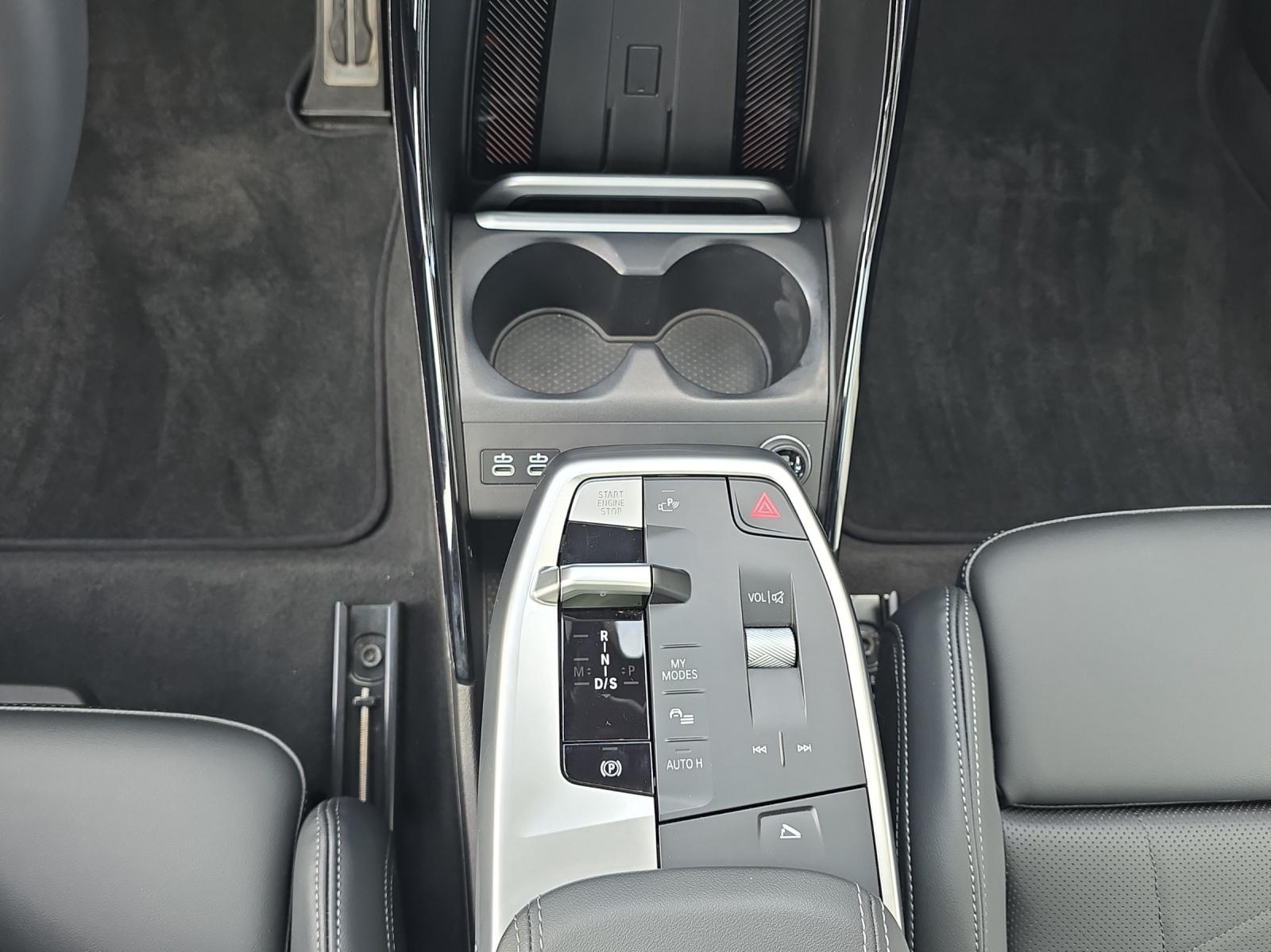 BMW 223i xDrive SDKG Active Tourer-image-17